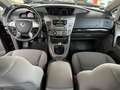 SsangYong Rodius 2.2 Diesel 2WD M/T Rood - thumbnail 1
