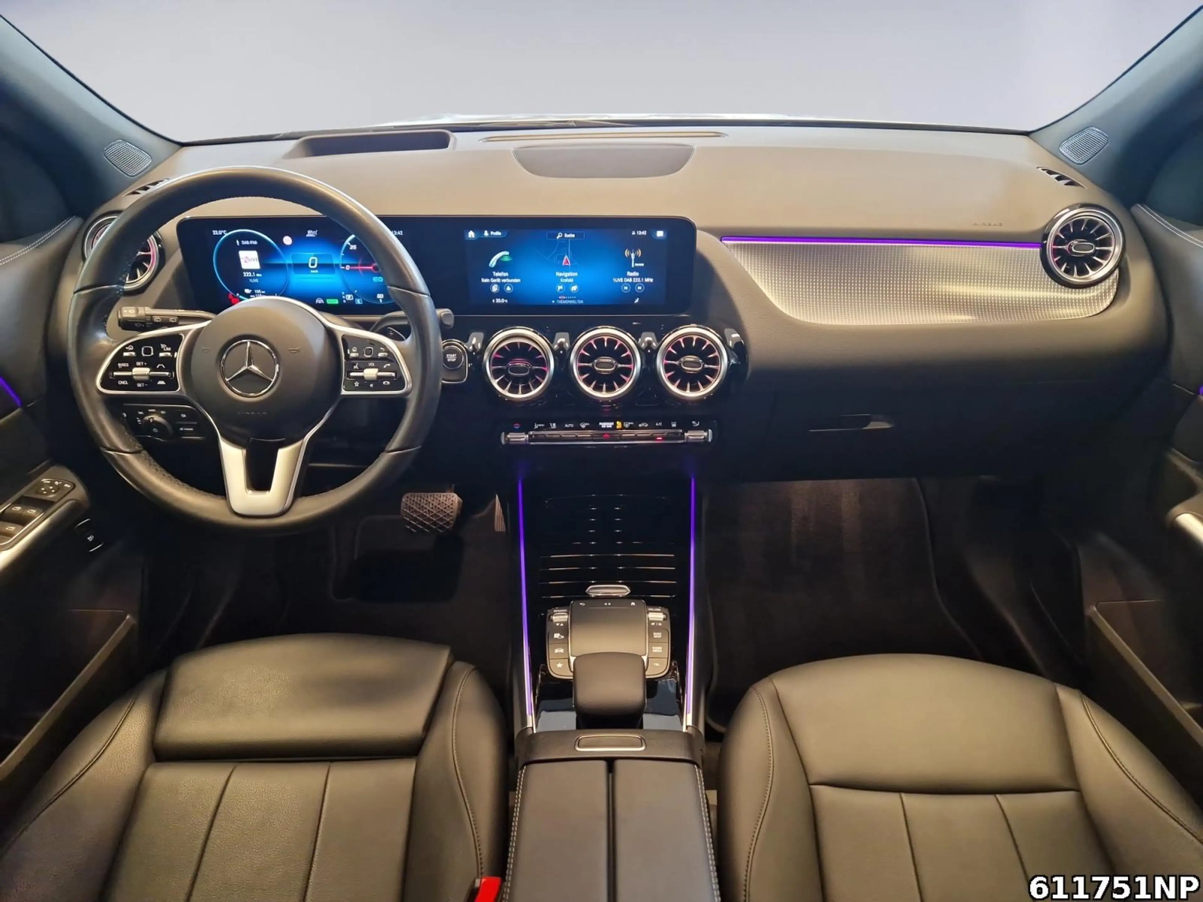 Mercedes-Benz EQA 350 4matic Progressive HUD 360° Memory Distr — photo 8