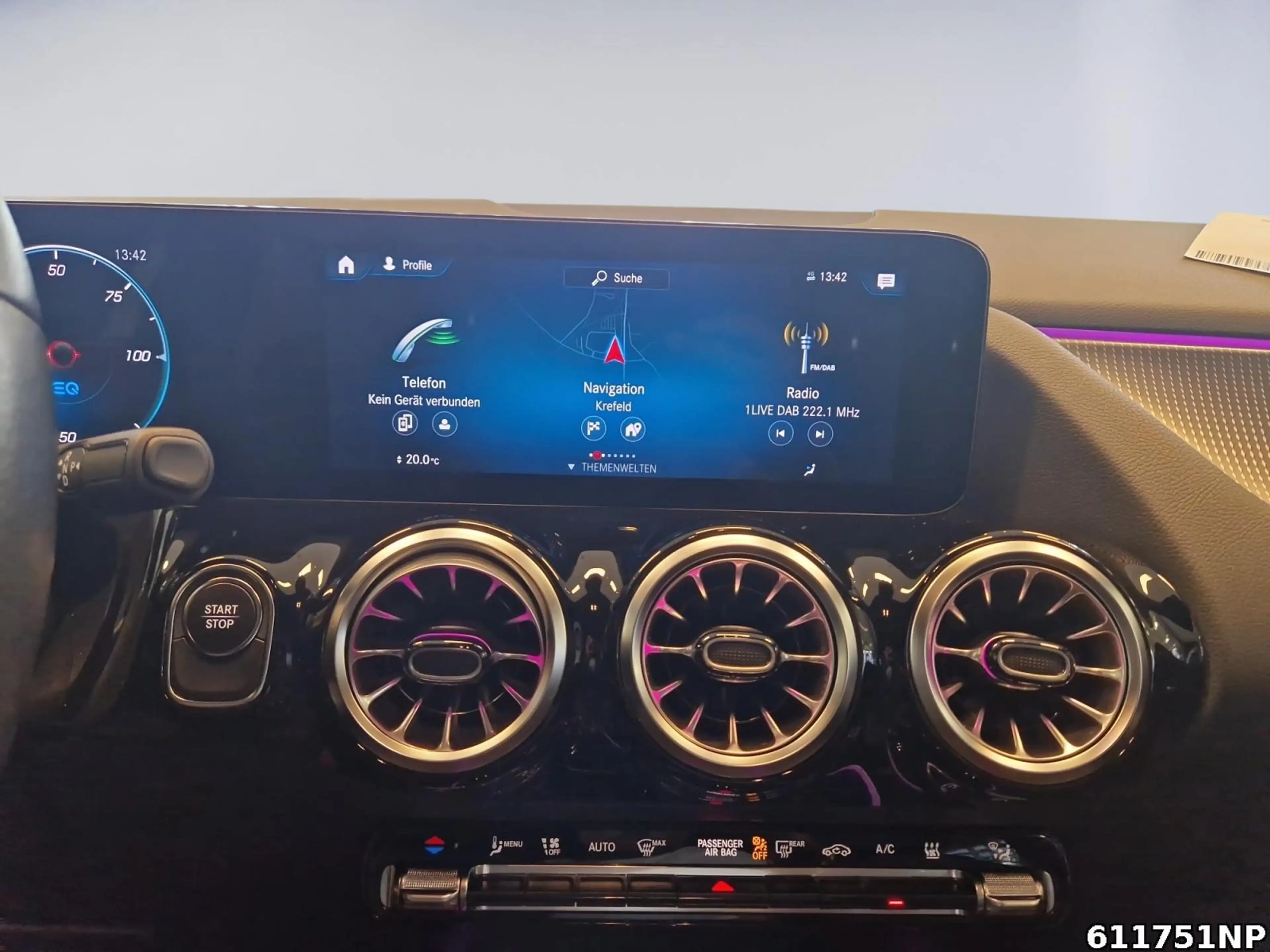 Mercedes-Benz EQA 350 4matic Progressive HUD 360° Memory Distr — photo 12