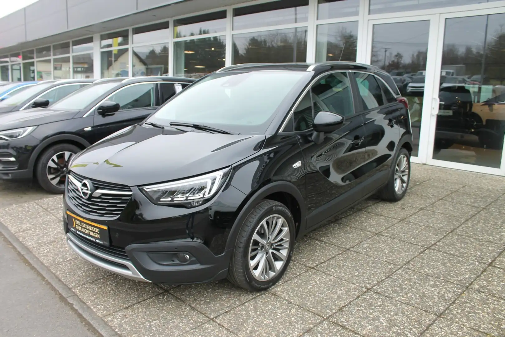 Opel Crossland Innovation Schwarz - 1