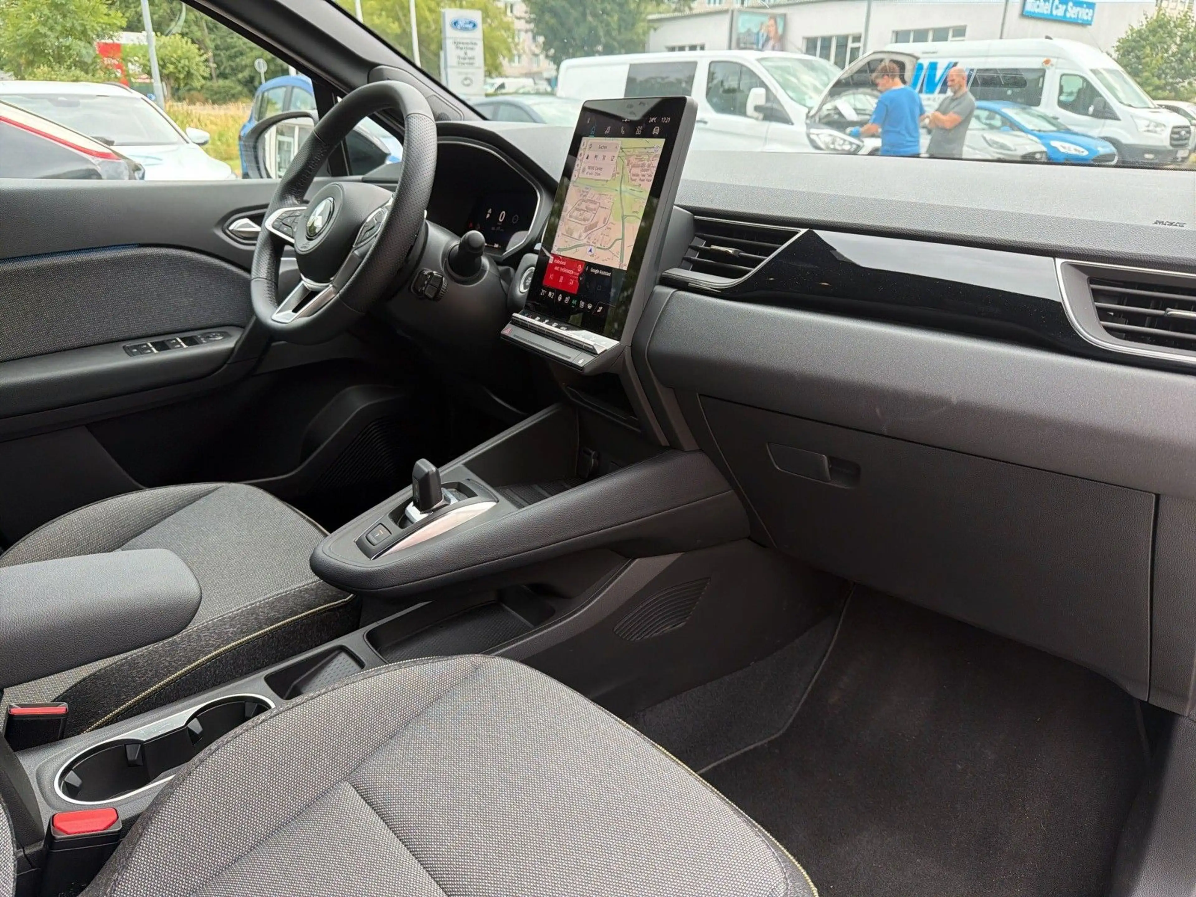 Mitsubishi Grandis 1.3 MHEV 103 kW Intro Edition — photo 11