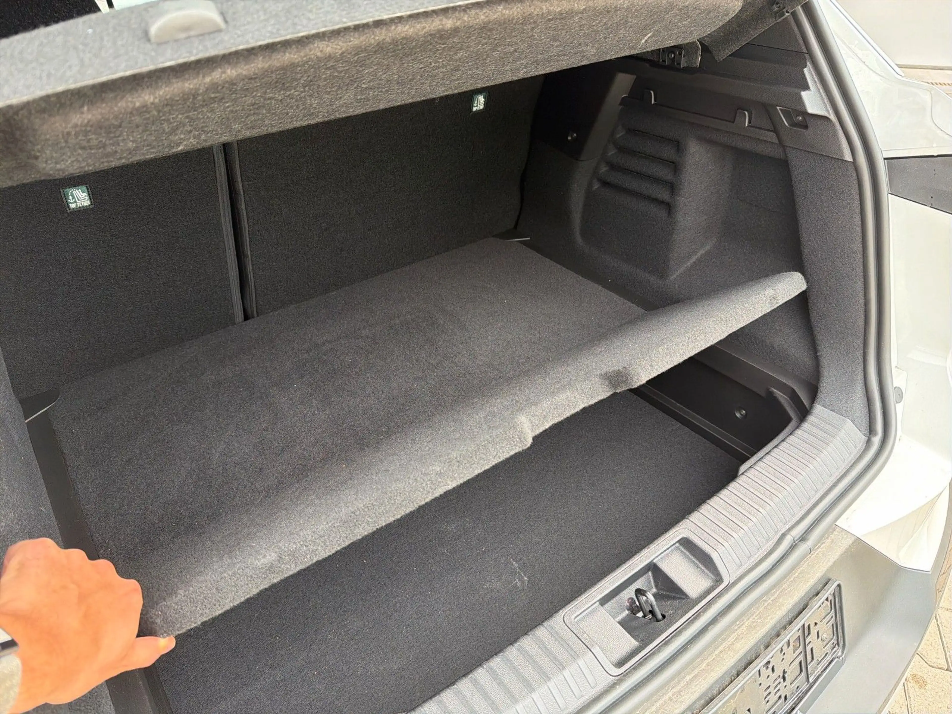 Mitsubishi Grandis 1.3 MHEV 103 kW Intro Edition — photo 12