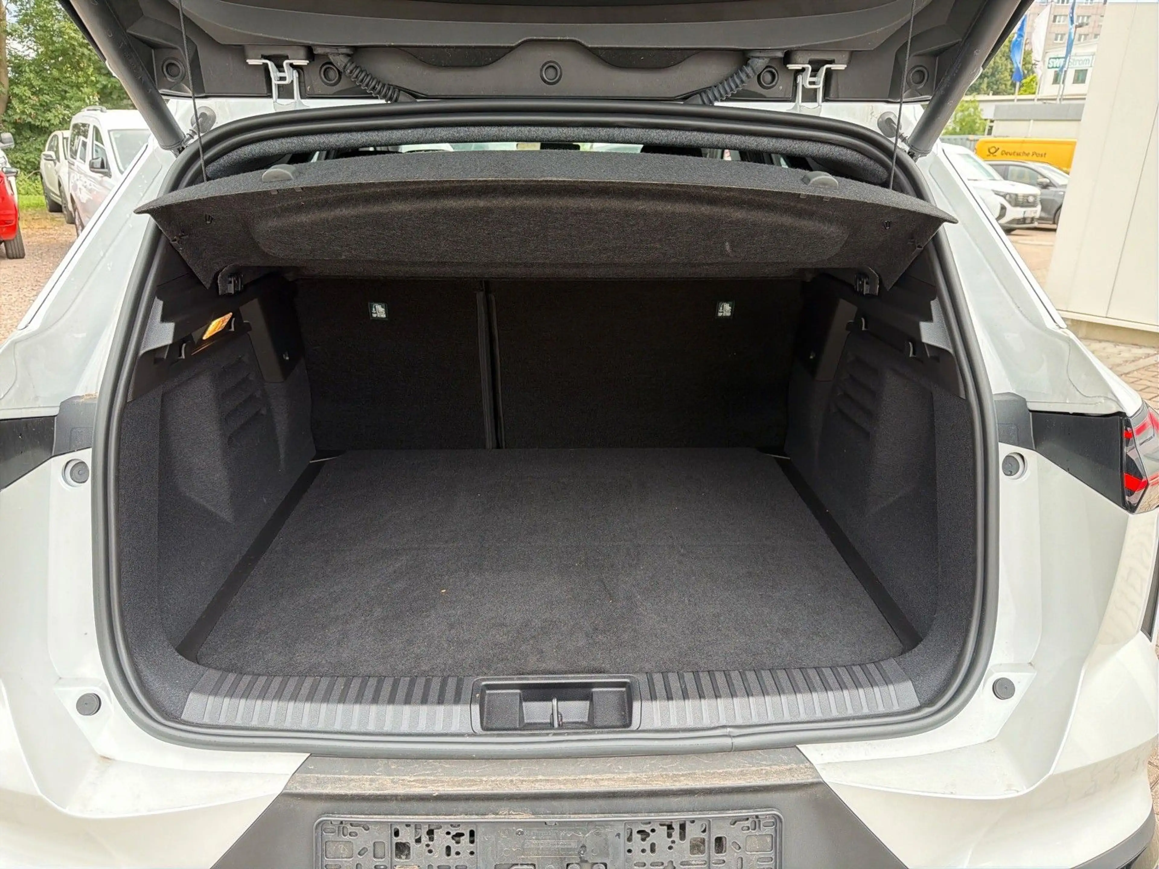 Mitsubishi Grandis 1.3 MHEV 103 kW Intro Edition — photo 5