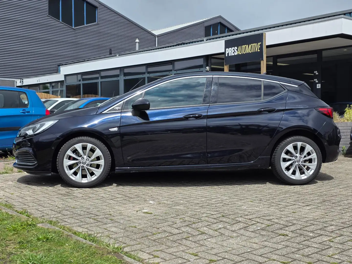 Opel Astra 1.6 Turbo Business Executive OPC | 200 PK Bleu - 2