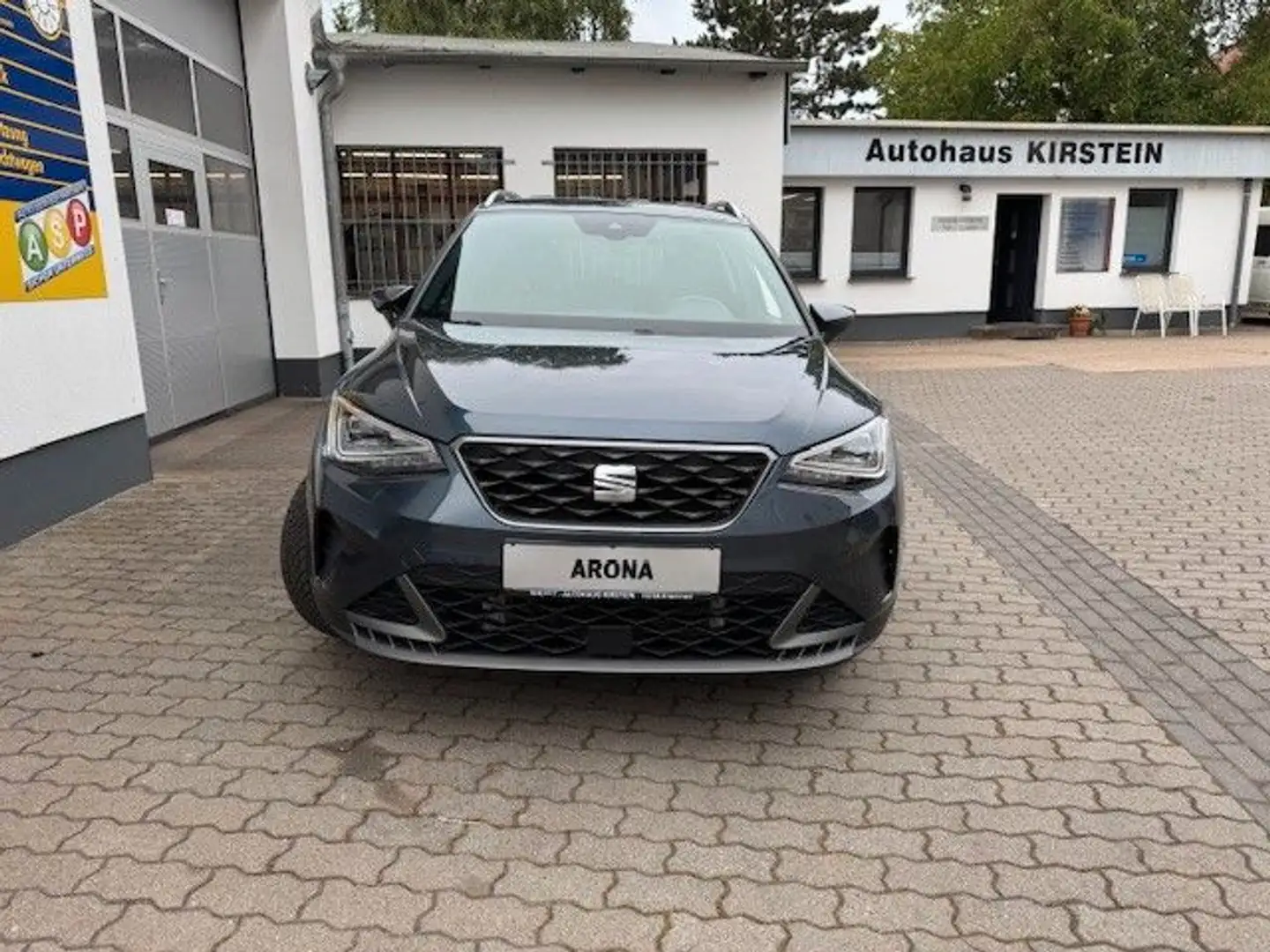 SEAT Arona FR-Line 1,0TSI KLIMA/SH/ACC/LED Grau - 2