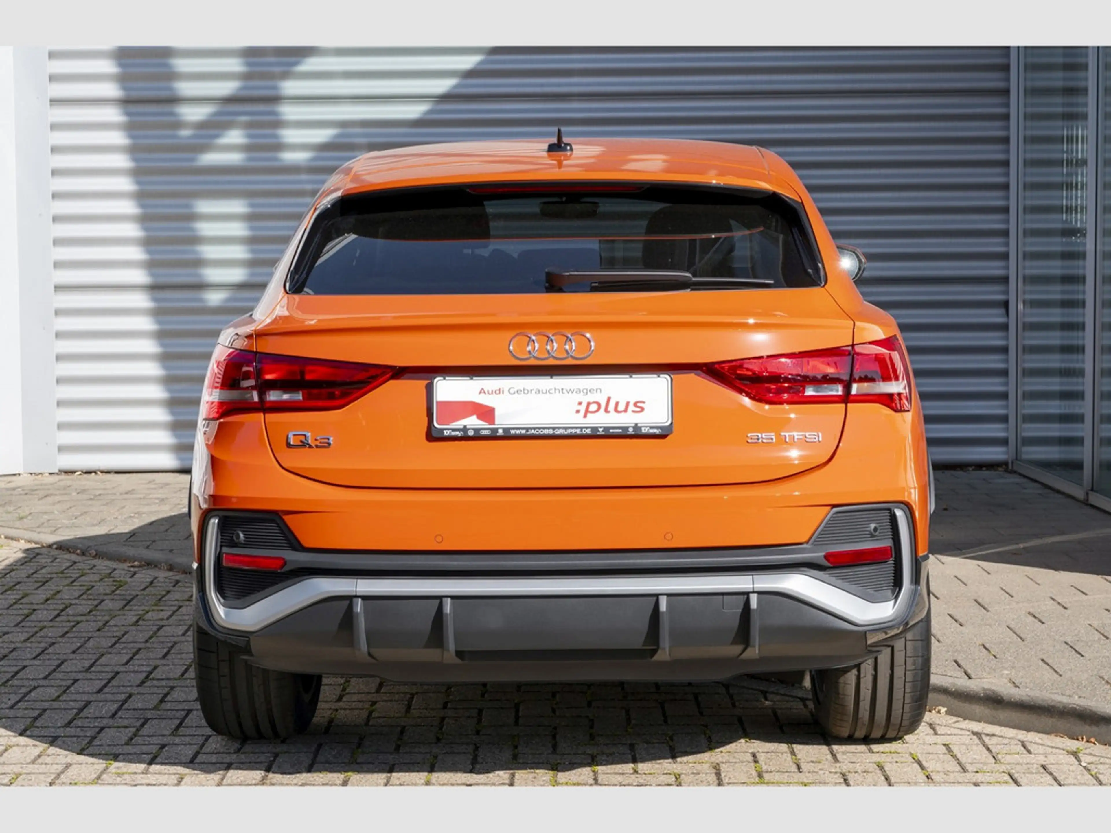 Audi Q3 Sportback 35 TFSI S line 'AHK|Navi+|PDC+ 35 TFSI S line — photo 4