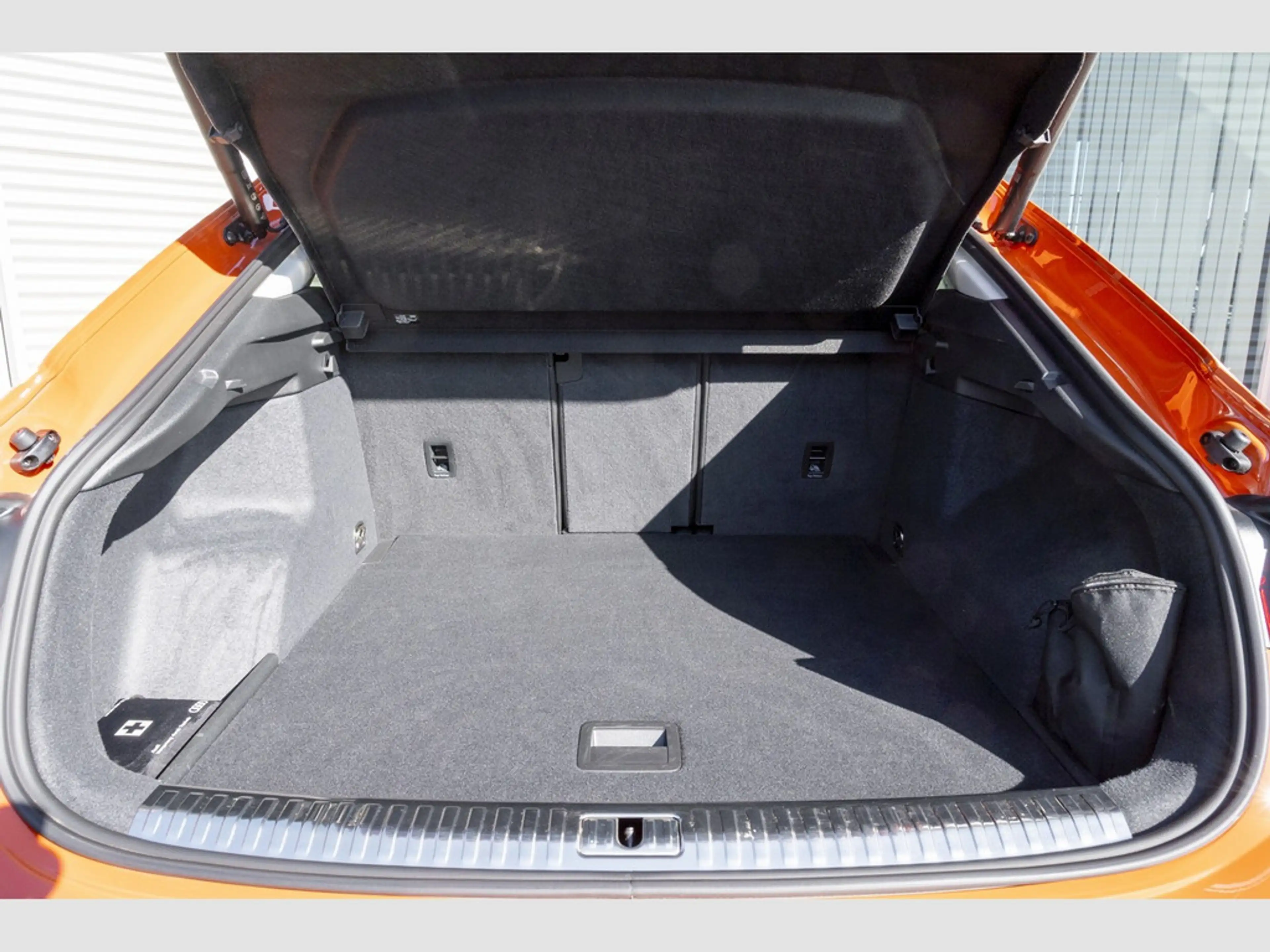 Audi Q3 Sportback 35 TFSI S line 'AHK|Navi+|PDC+ 35 TFSI S line — photo 6