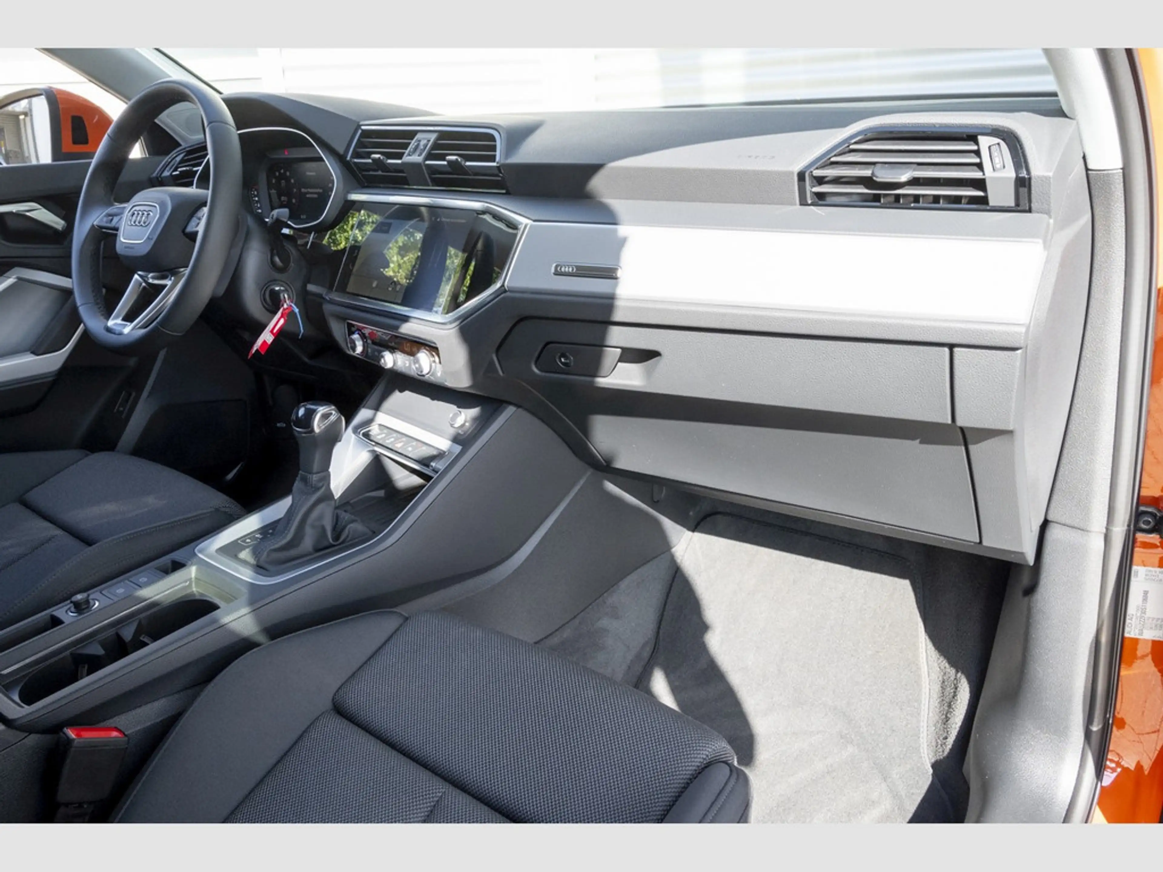 Audi Q3 Sportback 35 TFSI S line 'AHK|Navi+|PDC+ 35 TFSI S line — photo 8