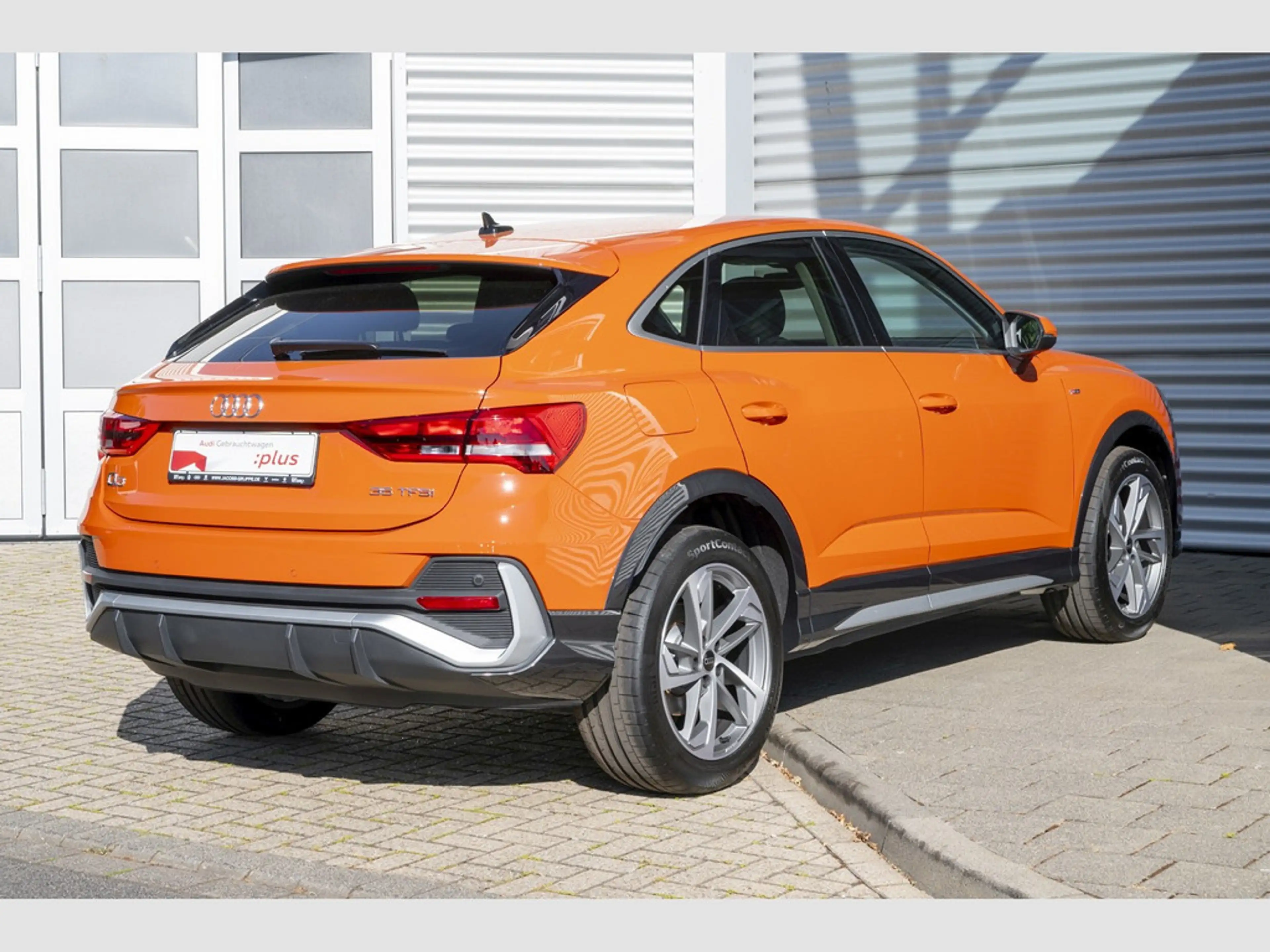Audi Q3 Sportback 35 TFSI S line 'AHK|Navi+|PDC+ 35 TFSI S line — photo 3