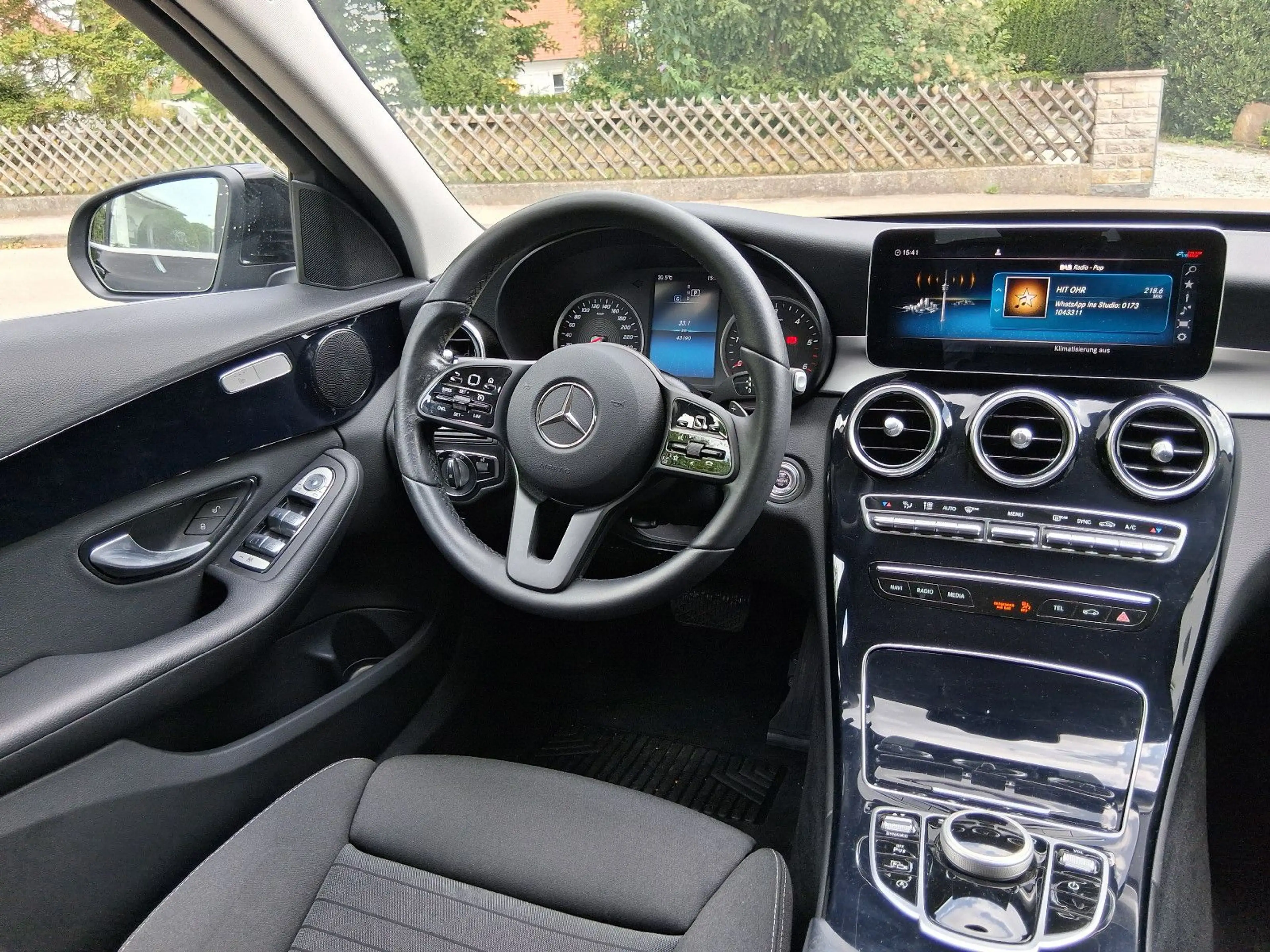Mercedes-Benz C 220 d T Modell mit AVANTGARDE Motorhaube — photo 6
