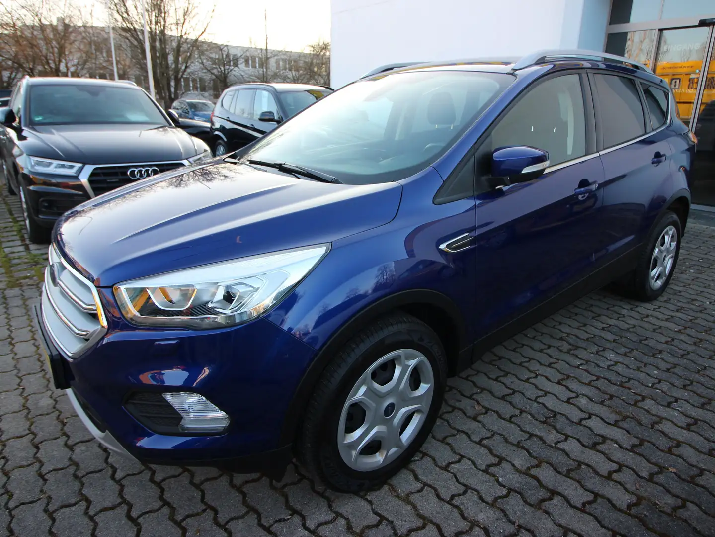 Ford Kuga Cool,Klimaautom.,NAVI,AHK,6 G., EURO 6, Garantie Blau - 2