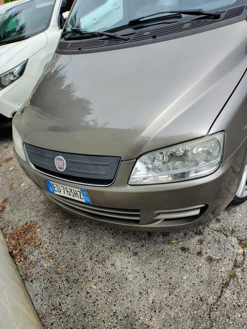 Fiat Multipla 1.6 16v natural power Emotion s/pelle Beige - 1