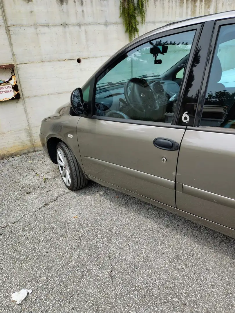 Fiat Multipla 1.6 16v natural power Emotion s/pelle Beige - 2