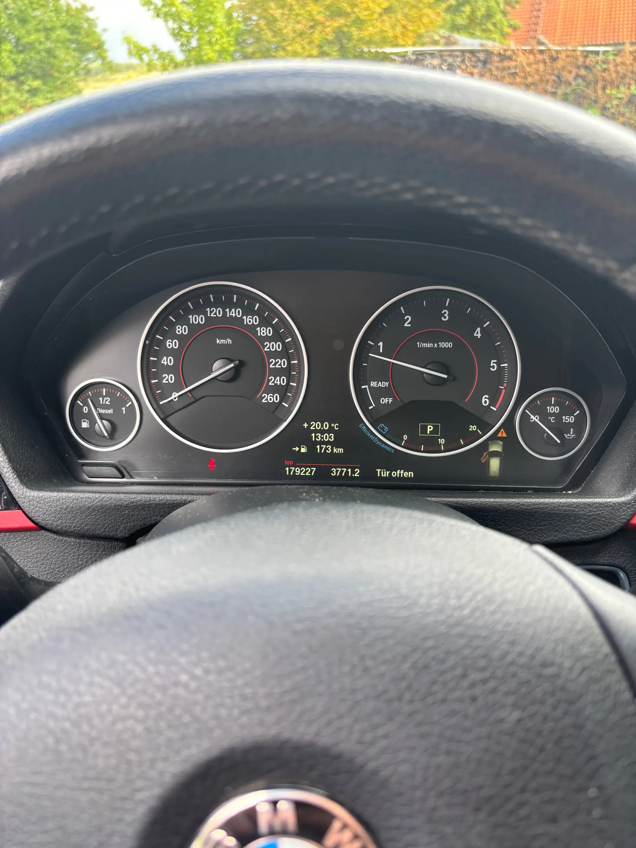 BMW 320 320 d — photo 4