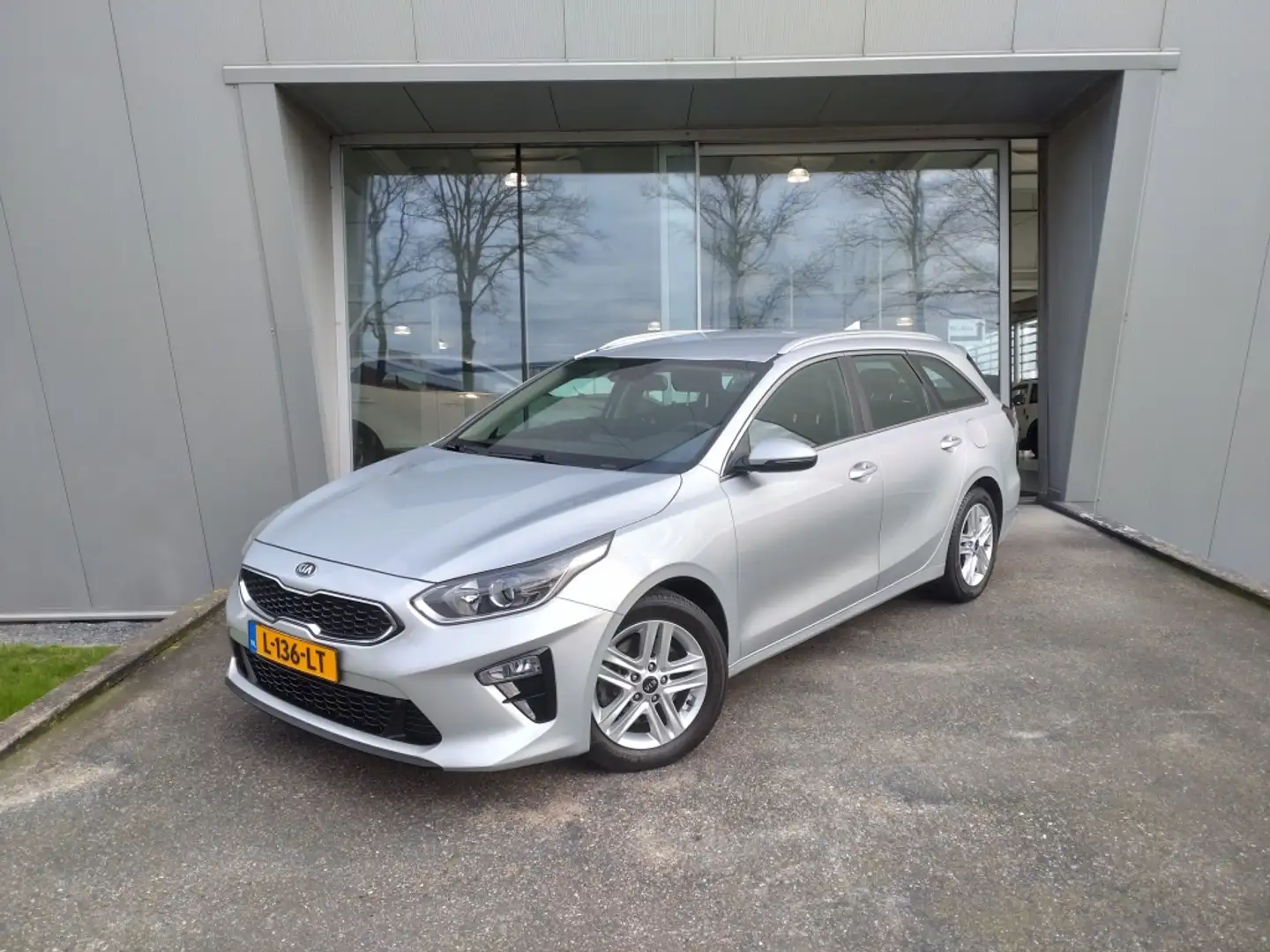 Kia Ceed SW / cee'd SW Sportswagon 1.0 T-GDi DynamicLine Grijs - 2