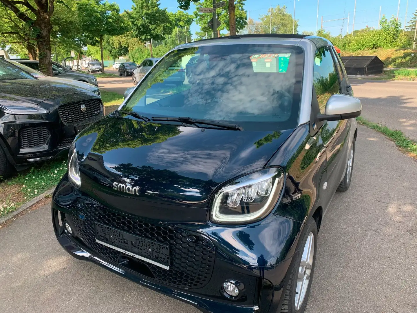 smart forTwo EQ CABRIO*EXCLUSIVE*22-kW* Modrá - 1