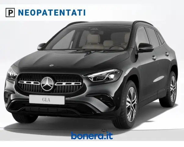 Mercedes-Benz GLA 180 Progressive Advanced Plus auto