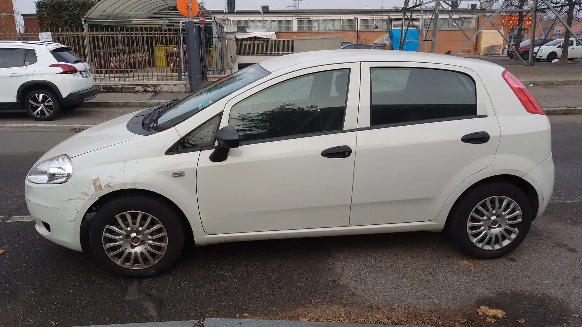 Fiat Grande Punto 1.2 benzina 5 porte Blanc - 2