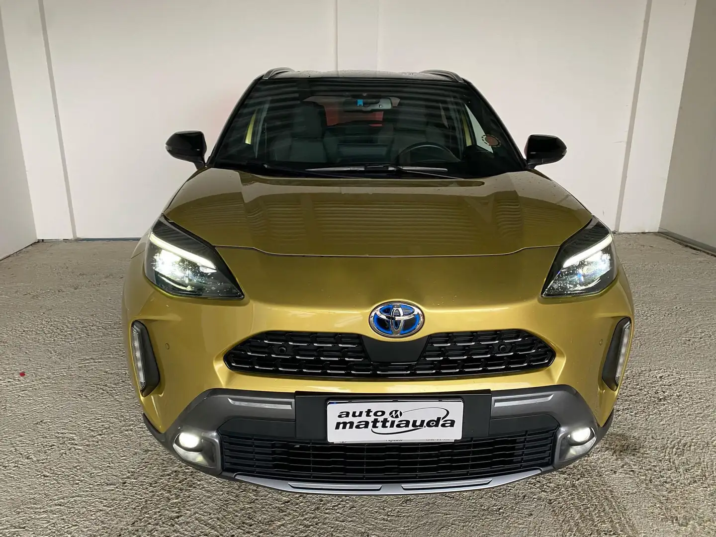 Toyota Yaris Cross Yaris Cross 1.5h Premiere awd-i 116cv e-cvt Jaune - 1