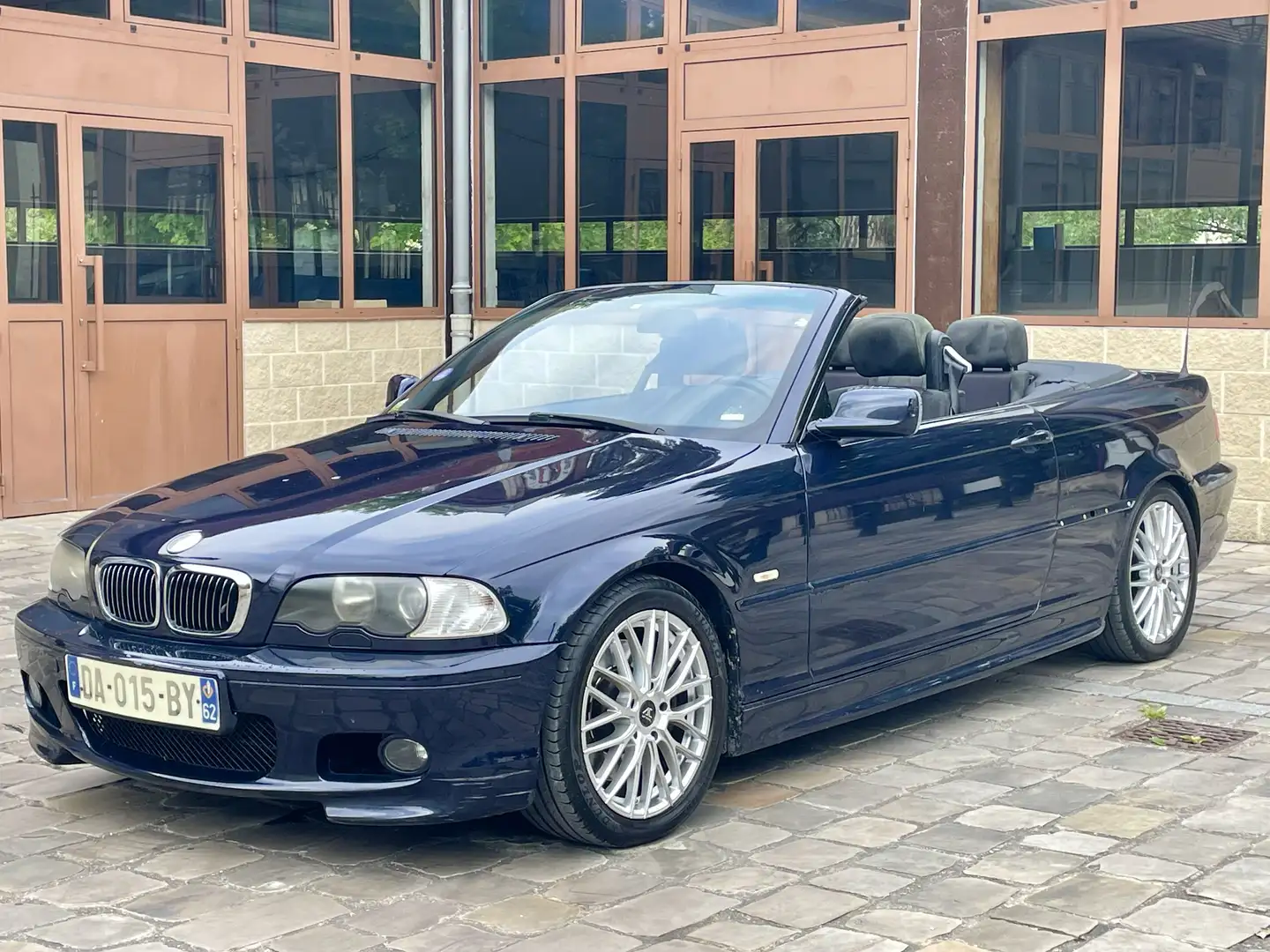 BMW 330 Cab Ci - 2