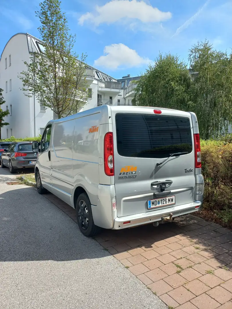Renault Trafic Pass. Auth. L1H1 2,9t 2,0 dCi Passenger Authentiqu - 1