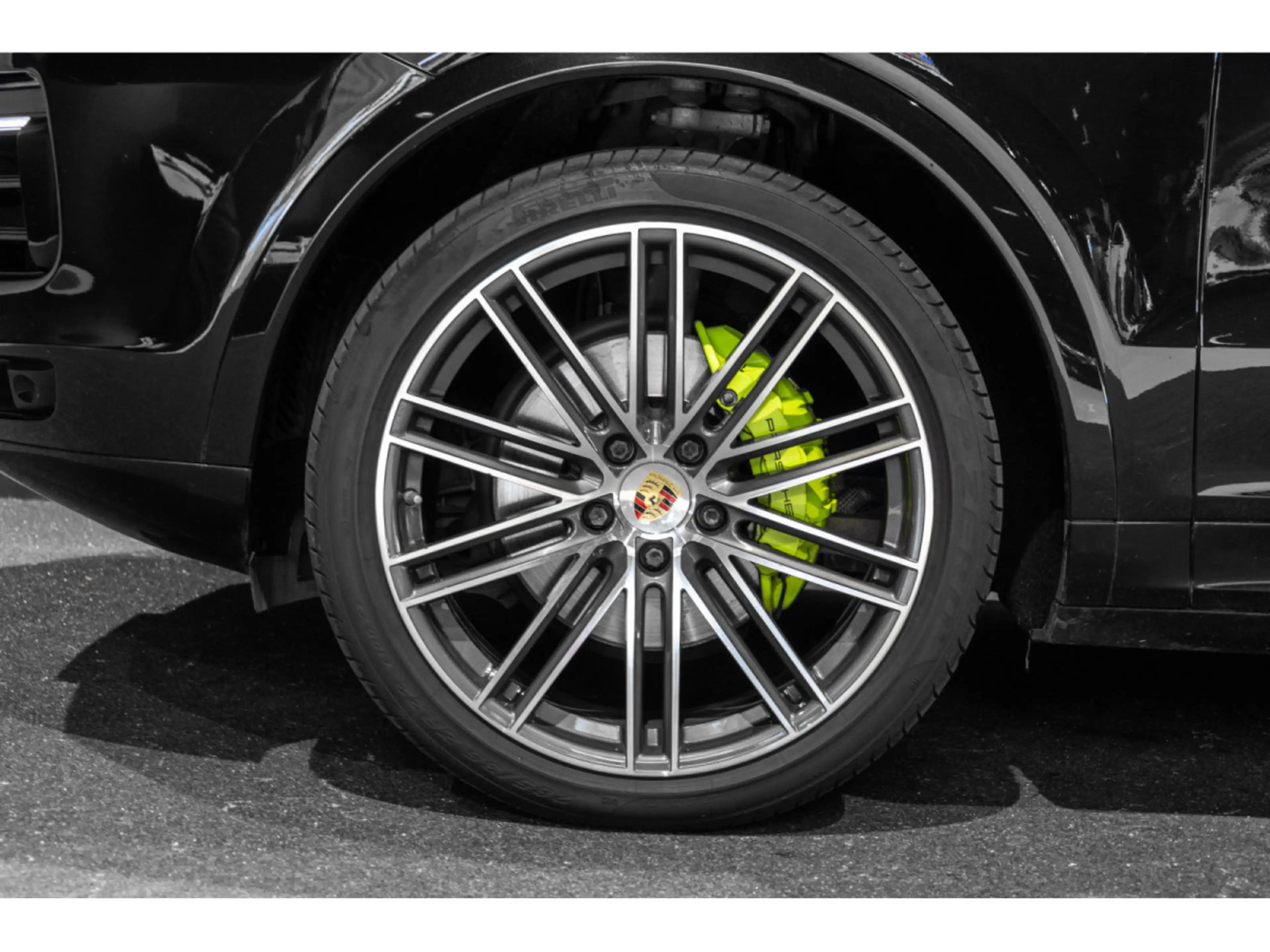 Porsche Cayenne E-Hybrid — photo 8
