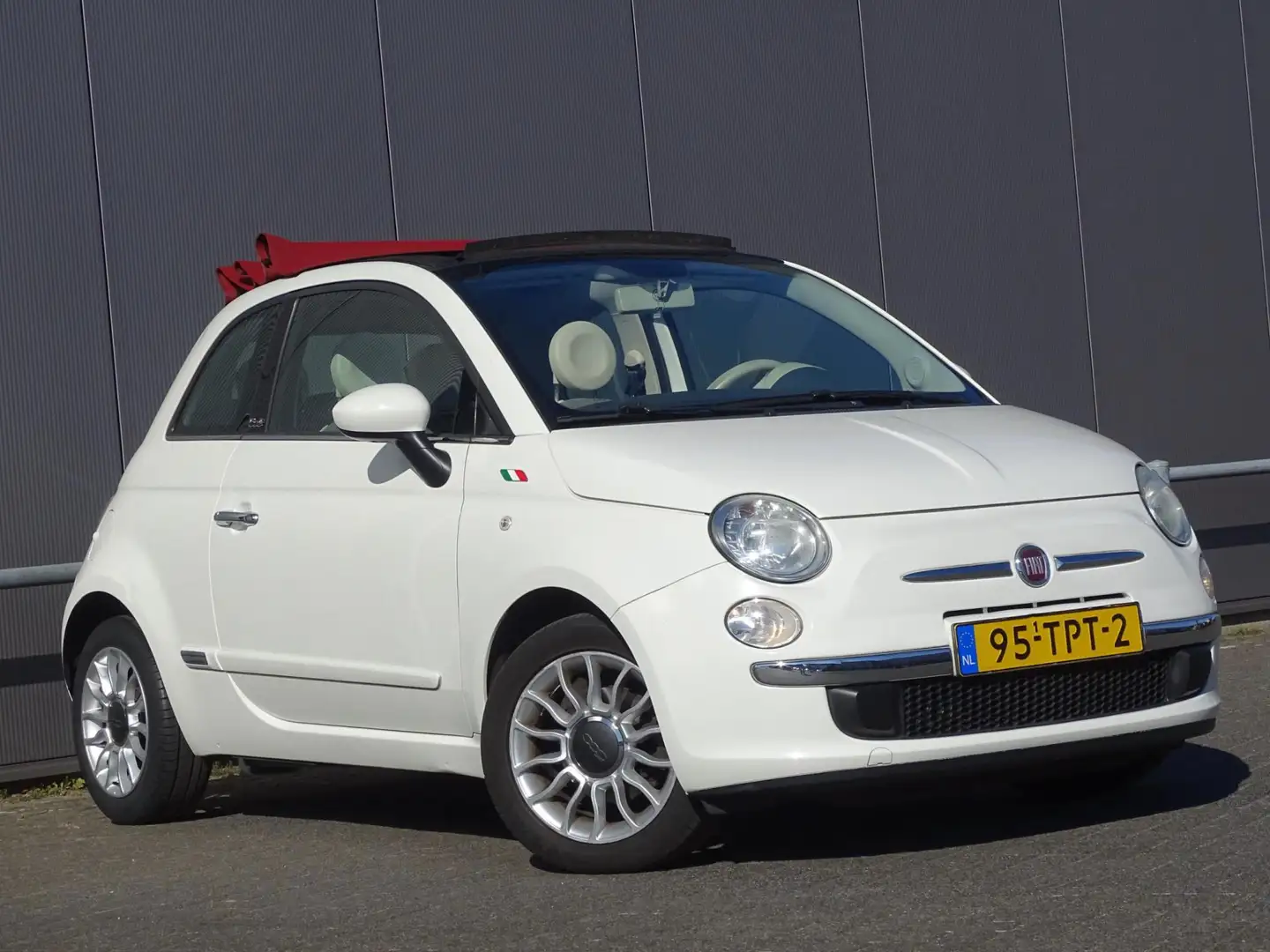 Fiat 500C 0.9 TwinAir Lounge cabriolet airco org NL Wit - 2
