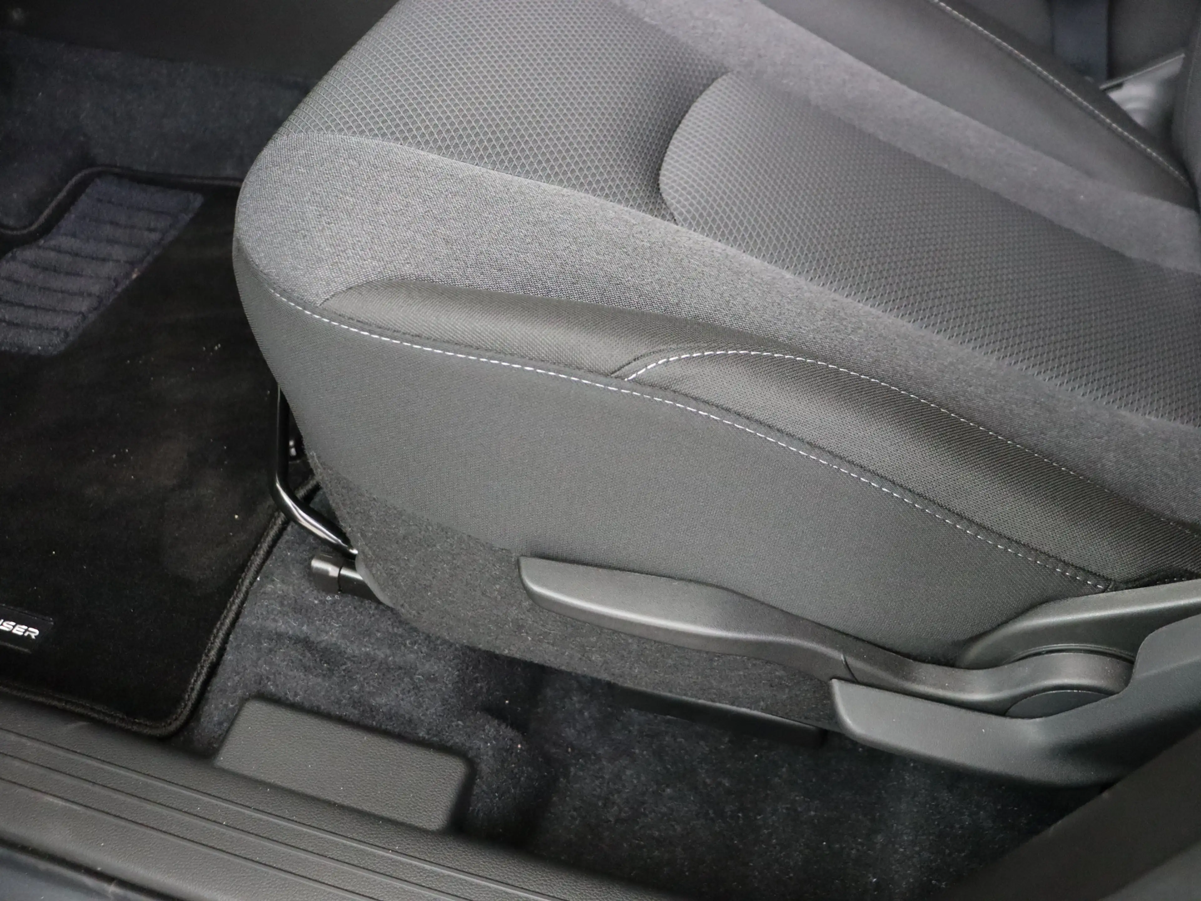 Toyota Urban Cruiser Dynamic 61 kWh — photo 10