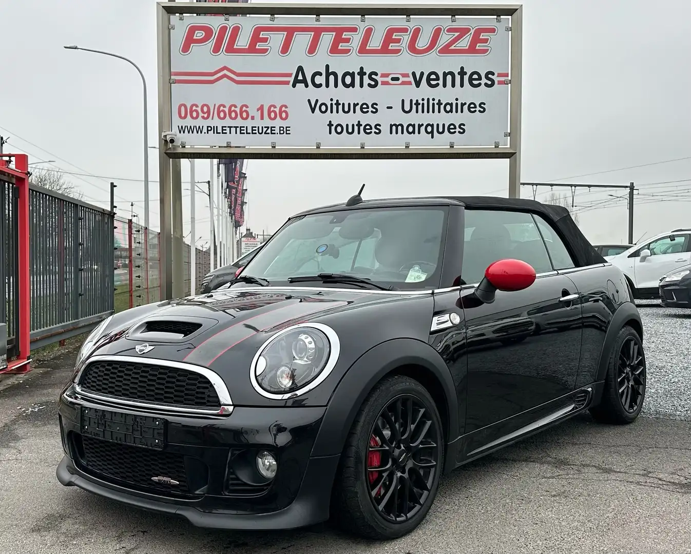 MINI John Cooper Works Cabrio Cabriolet 1.6 JCW Negru - 2