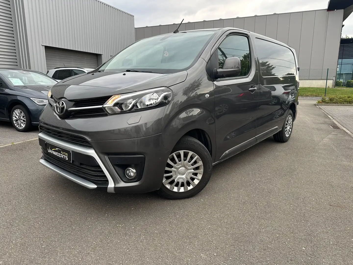 toyota proace