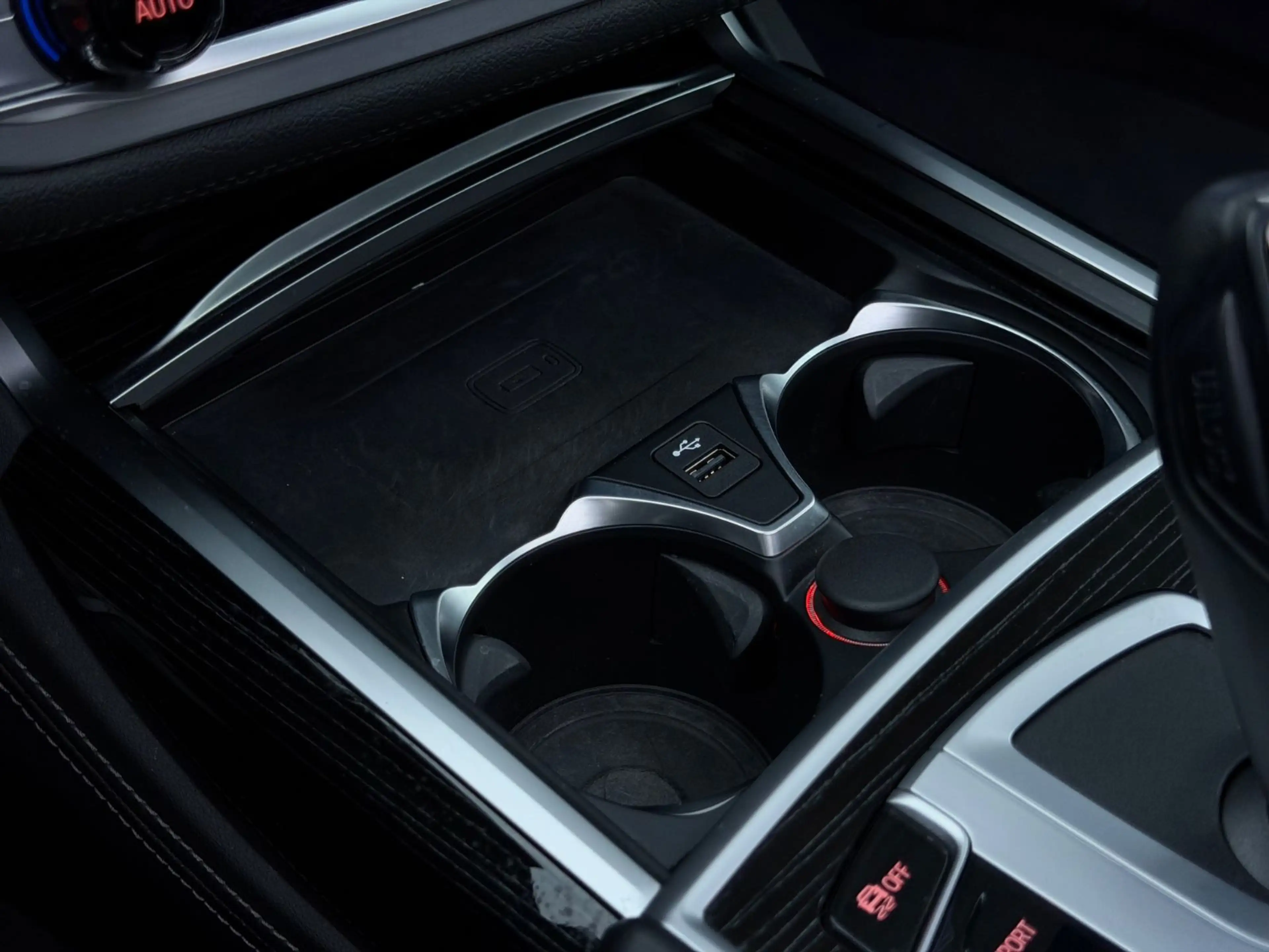 BMW 750 i xDrive M-SPORTPAKET/MASSAGE/HUD/GLASDACH/ — photo 20