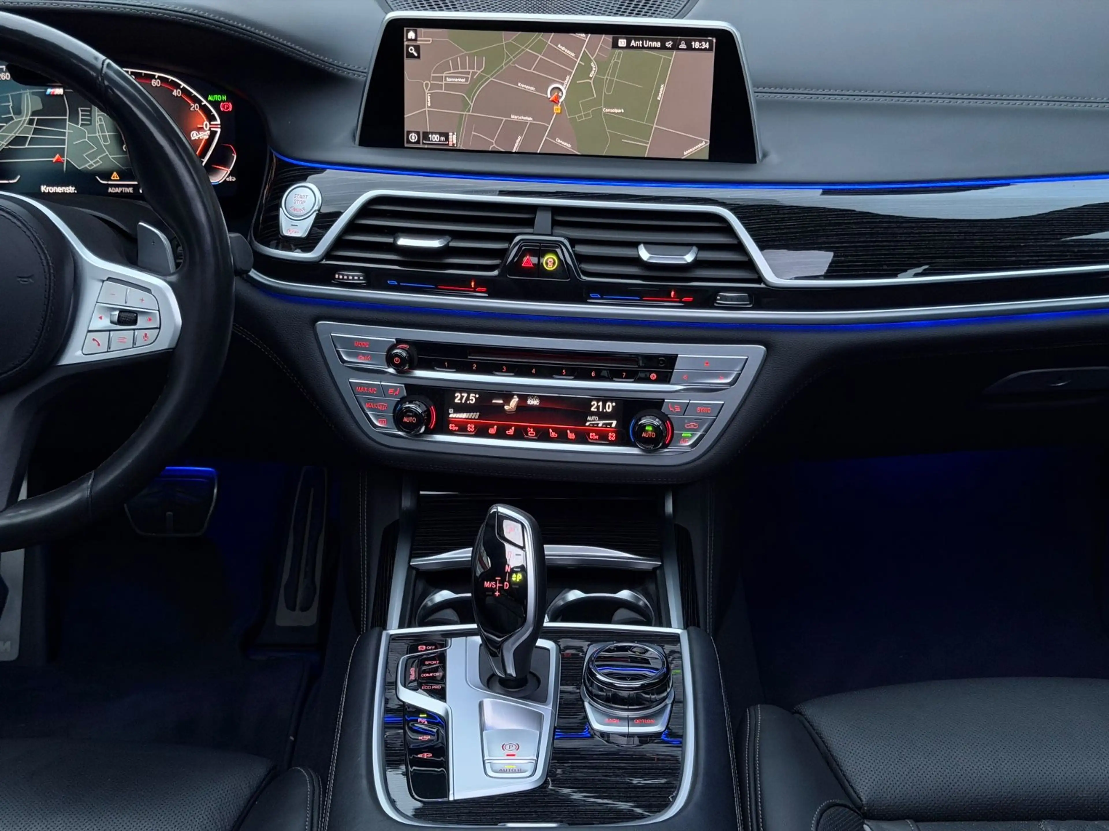 BMW 750 i xDrive M-SPORTPAKET/MASSAGE/HUD/GLASDACH/ — photo 38