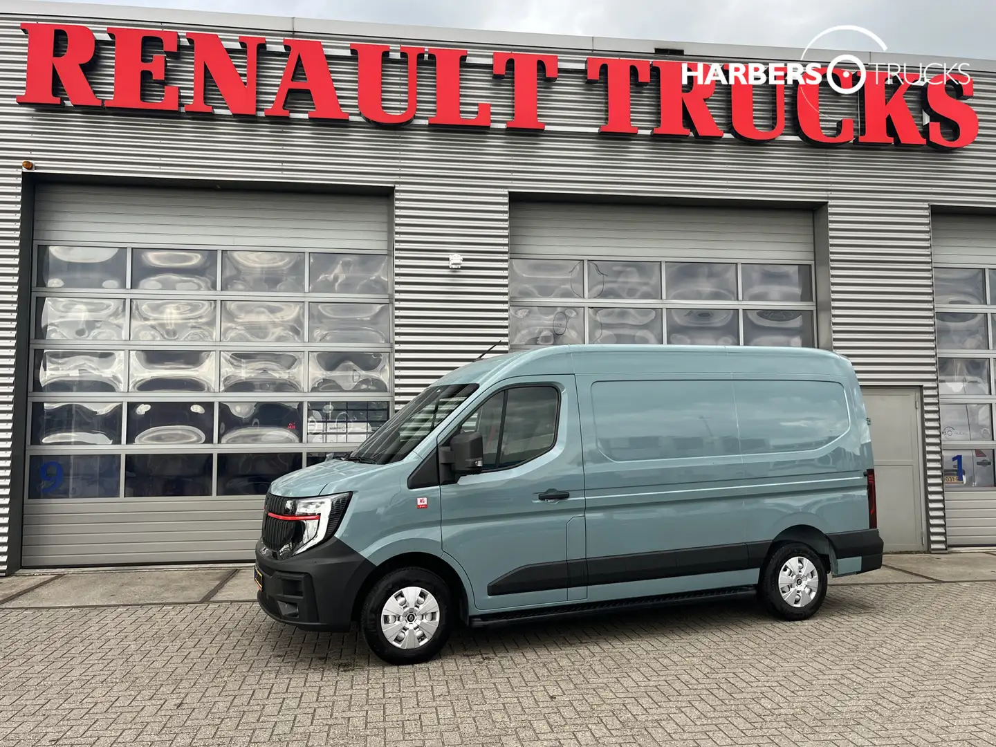Renault Master Red Edition Betimmerd, Sidesteps inclusief Groen - 2