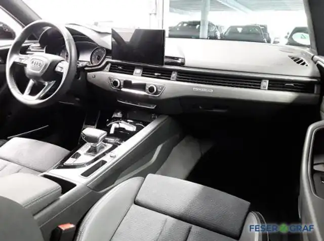 Audi A4 view 7