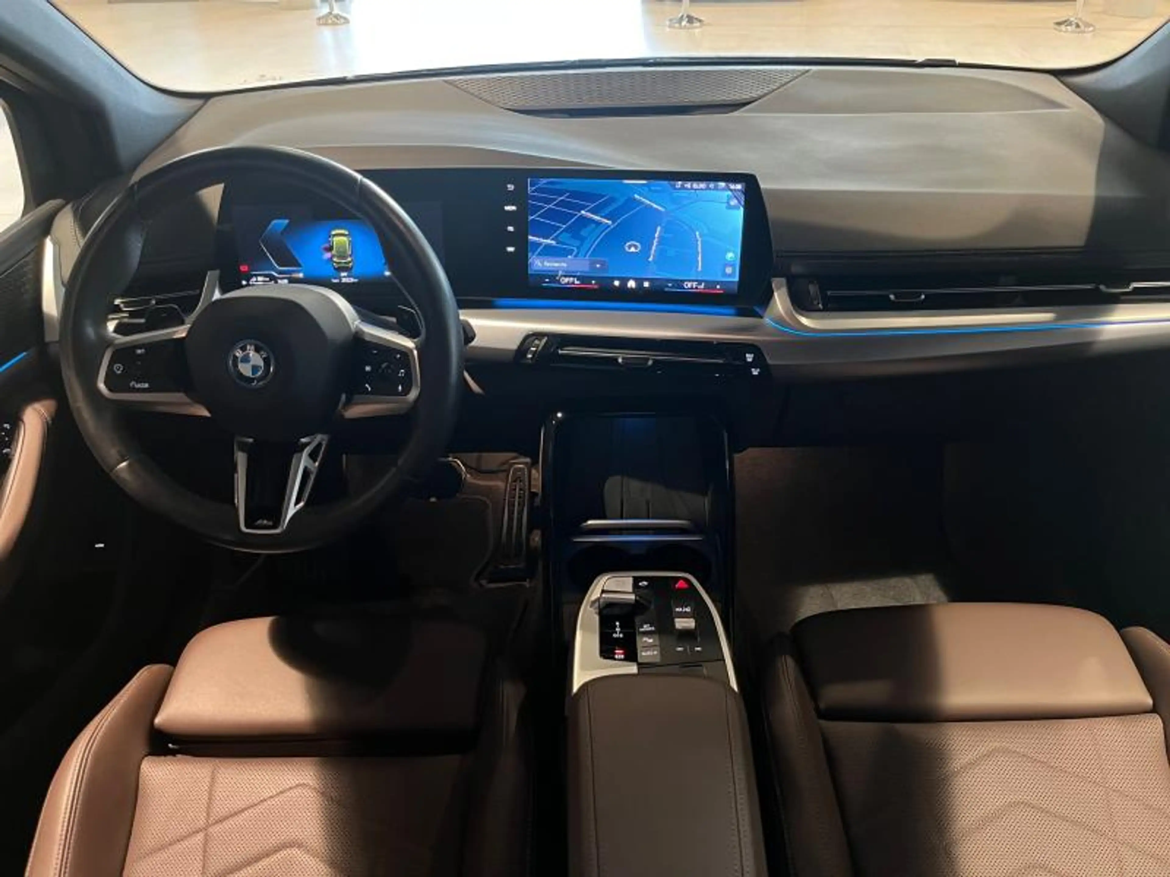 BMW 230 230e xDrive Active Tourer — photo 14