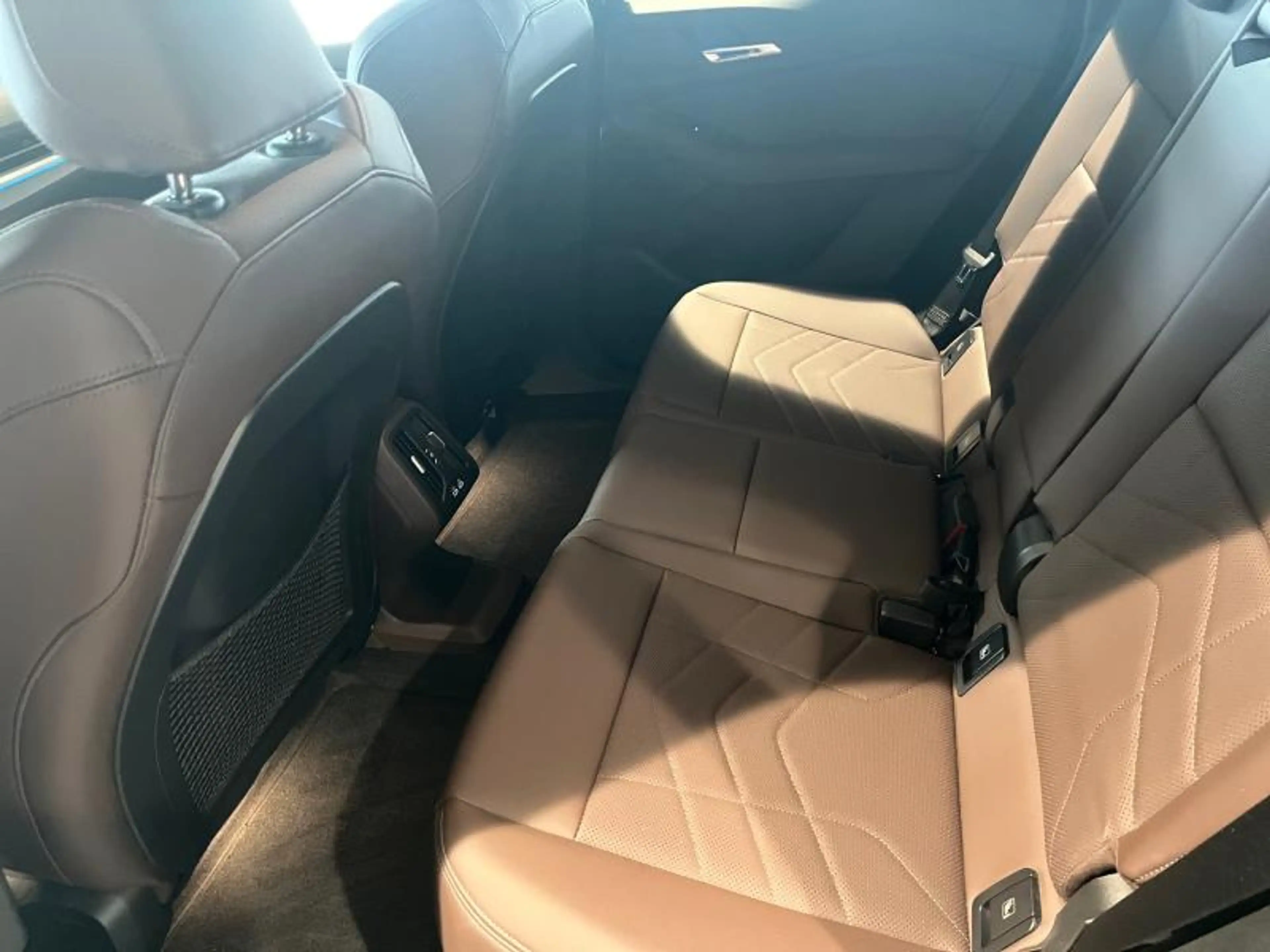 BMW 230 230e xDrive Active Tourer — photo 13