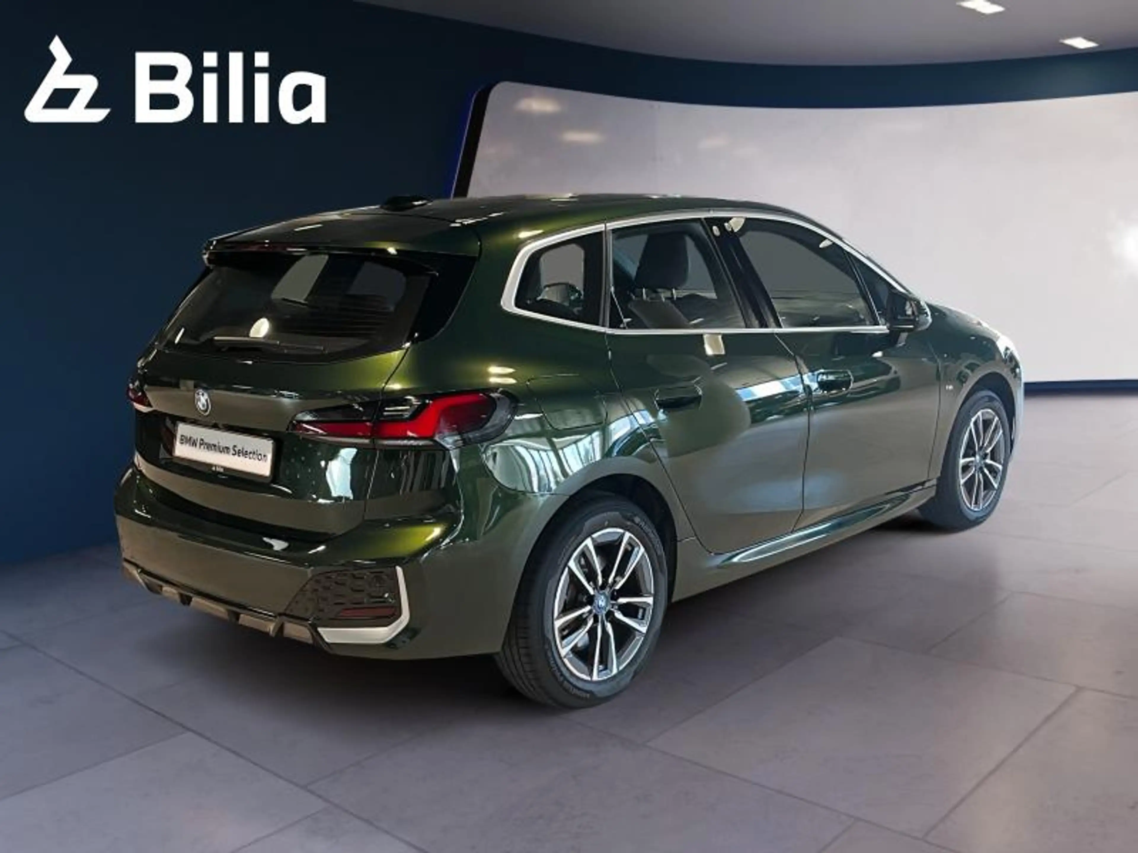BMW 230 230e xDrive Active Tourer — photo 8
