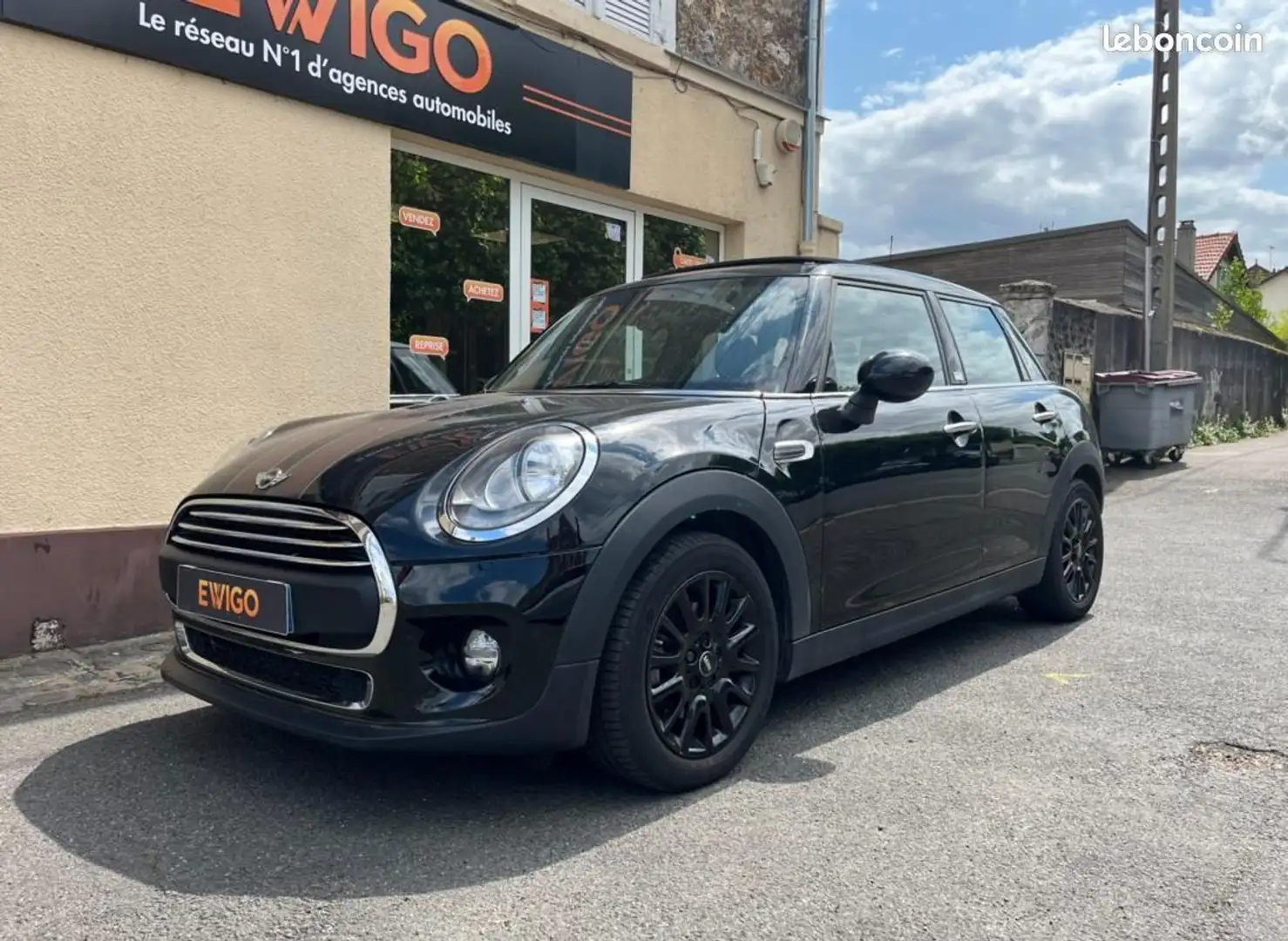 MINI One 1.2 100 EDITION SHOREDITCH BVA FAIBLE KILOMETRAGE  Zwart - 1