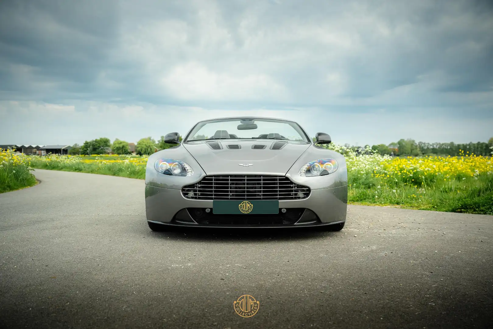 Aston Martin Vantage V12 Roadster Manual 084/101 Grau - 2