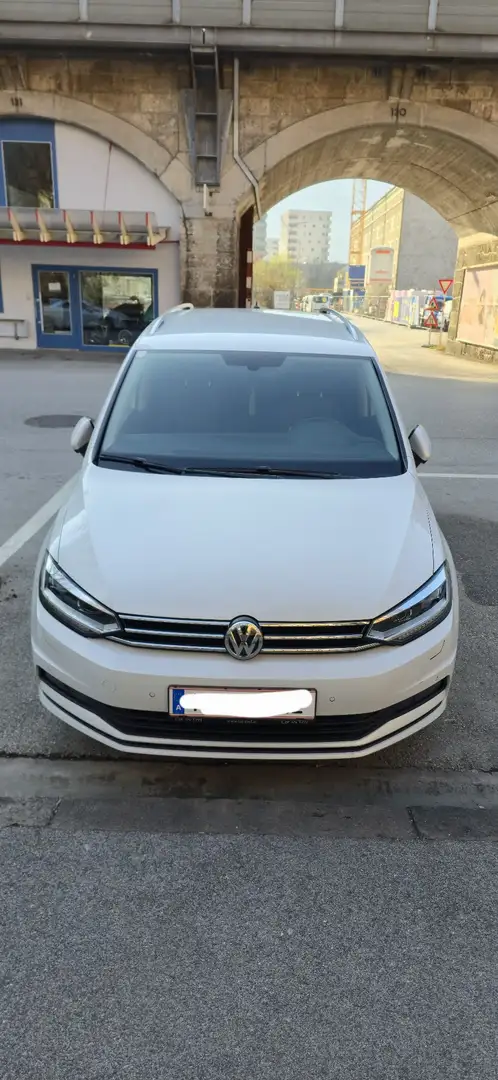 Volkswagen Touran Comfortline 1,6 SCR TDI DSG Weiß - 1