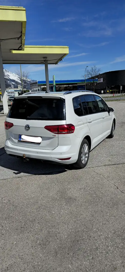 Volkswagen Touran Comfortline 1,6 SCR TDI DSG Kombi / Family Van Weiß - 2