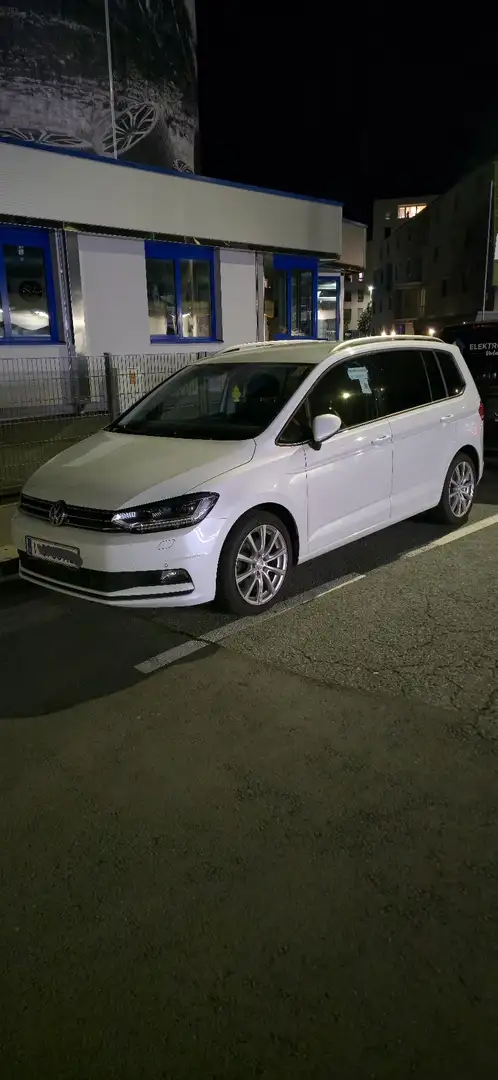 Volkswagen Touran Comfortline | AHK + Sitzheizung + LED + Navi Weiß - 2