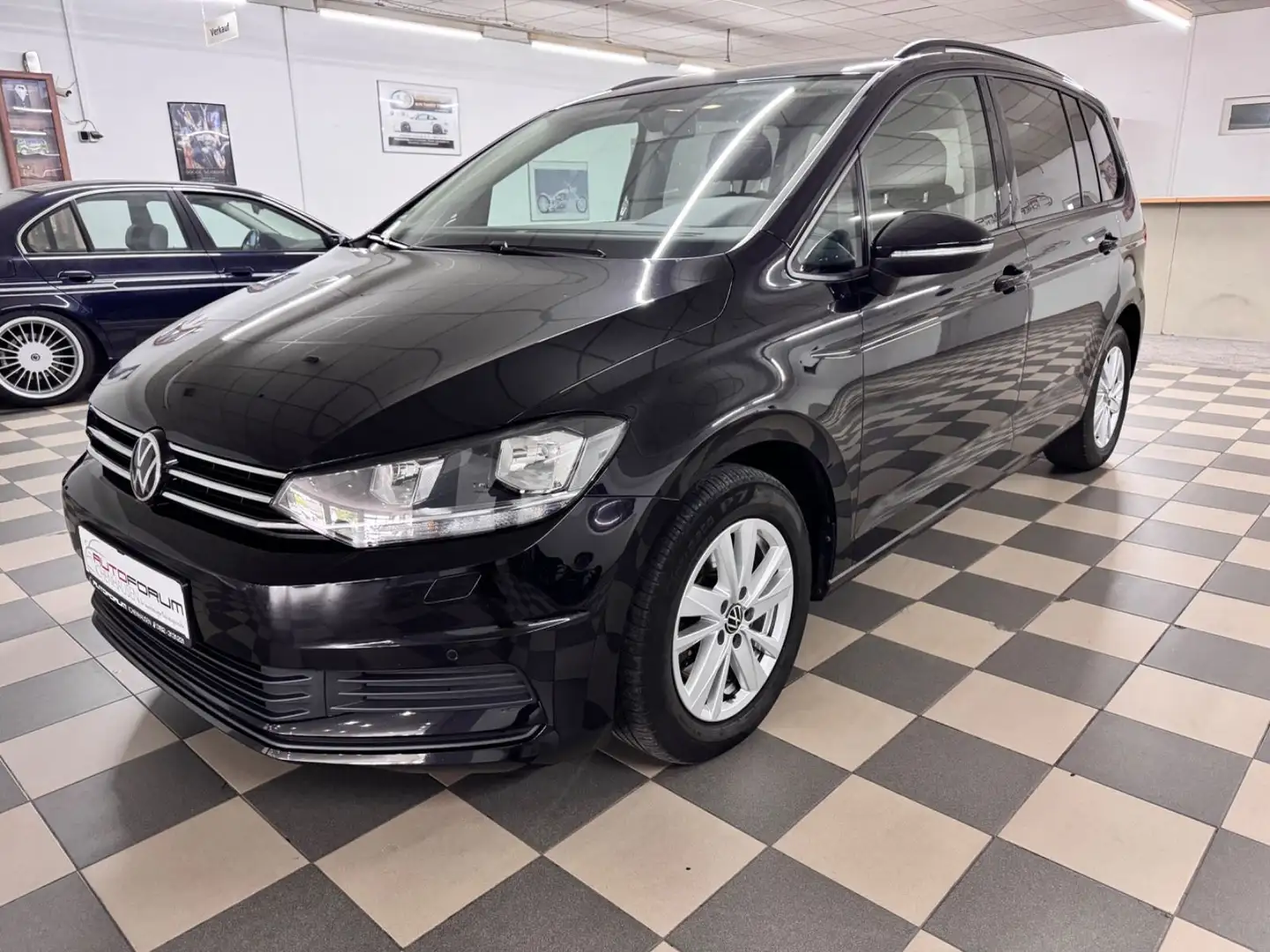 Volkswagen Touran Comfortline  2.0 TDI SCR DSG*7Sitzer* Noir - 1
