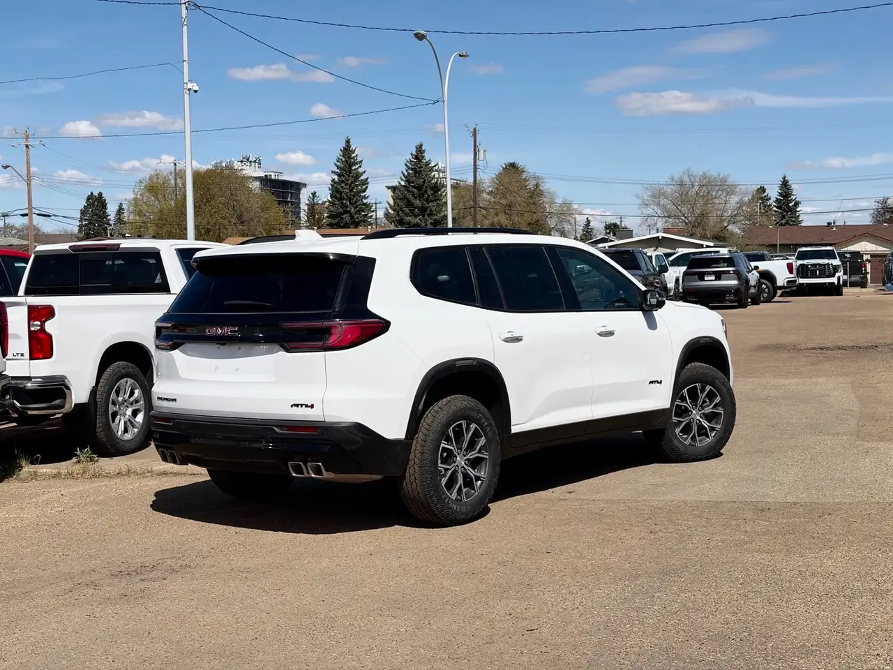 GMC Acadia снимка GMC Acadia
