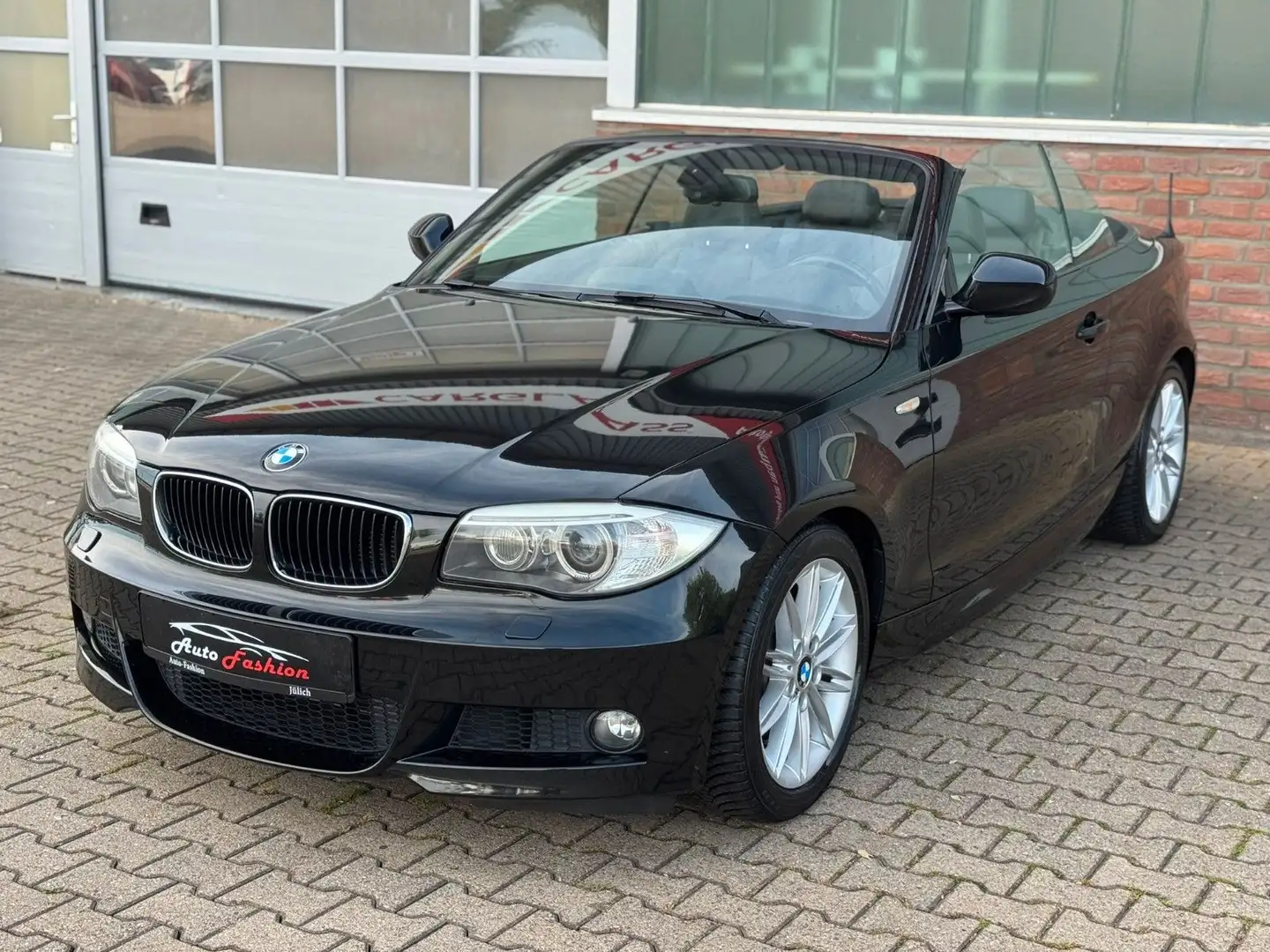 BMW 125 i Automatik Cabrio M-Paket Nur 59000 Km Noir - 1