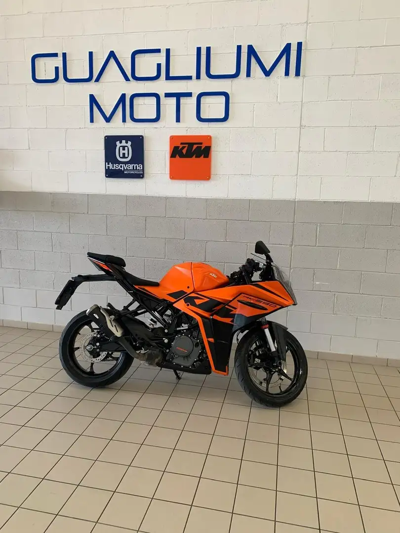 KTM RC 390 Oranžová - 1