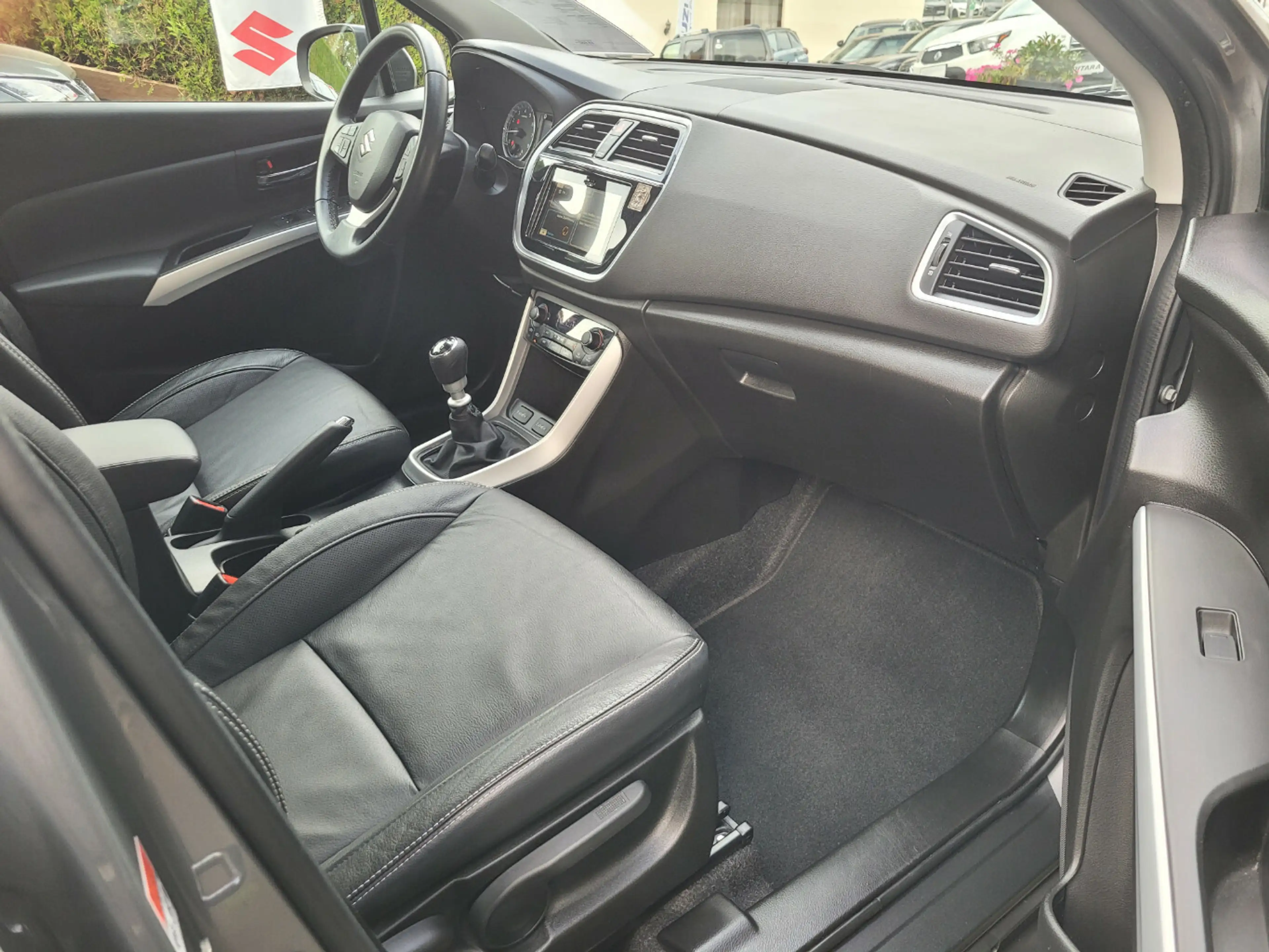 Suzuki SX4 S-Cross Comfort+ 4x4*Pano*Allwetterreifen* — photo 15