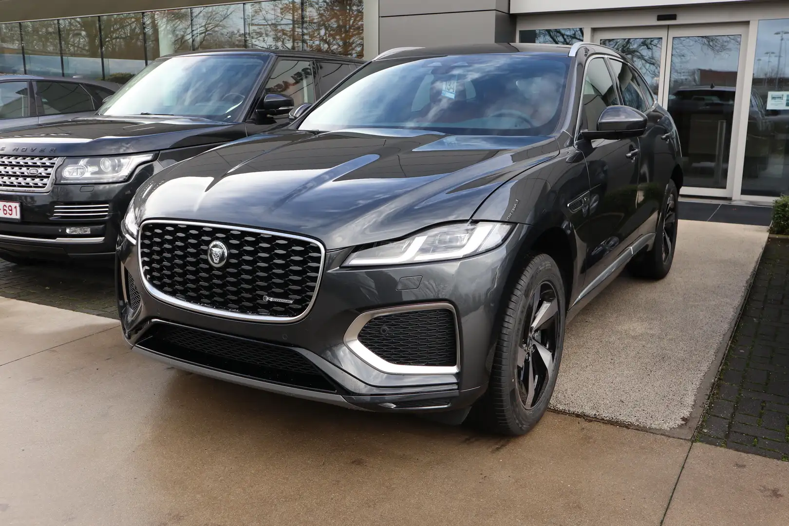Jaguar F-Pace R-DYNAMIC S Daginschrijving Gris - 1