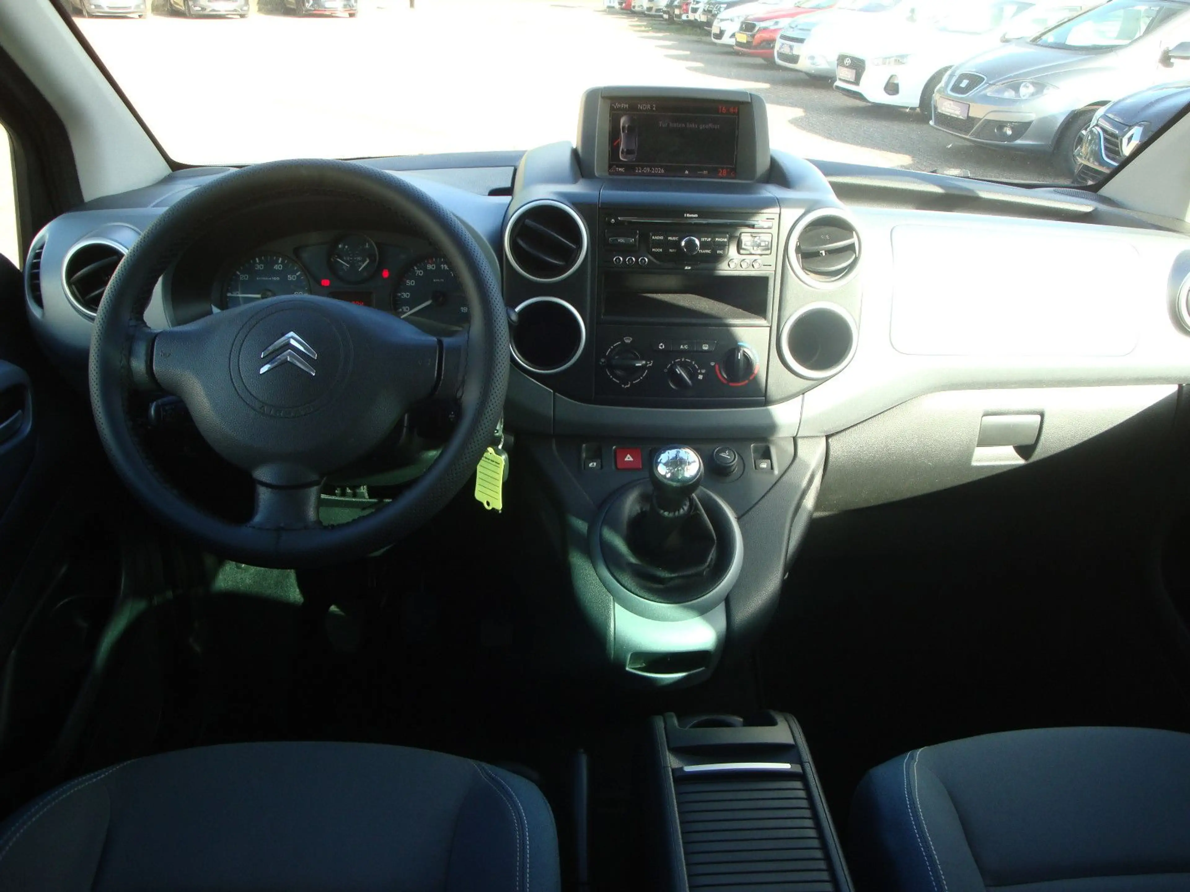 Citroen Berlingo Kombi Multispace — photo 11