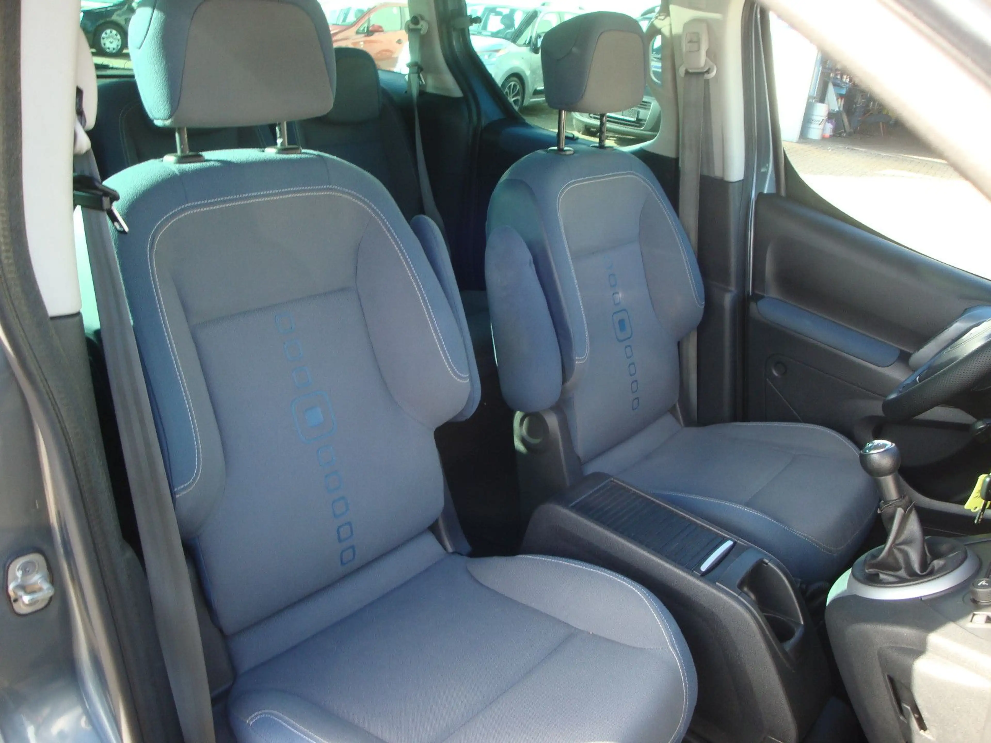 Citroen Berlingo Kombi Multispace — photo 13
